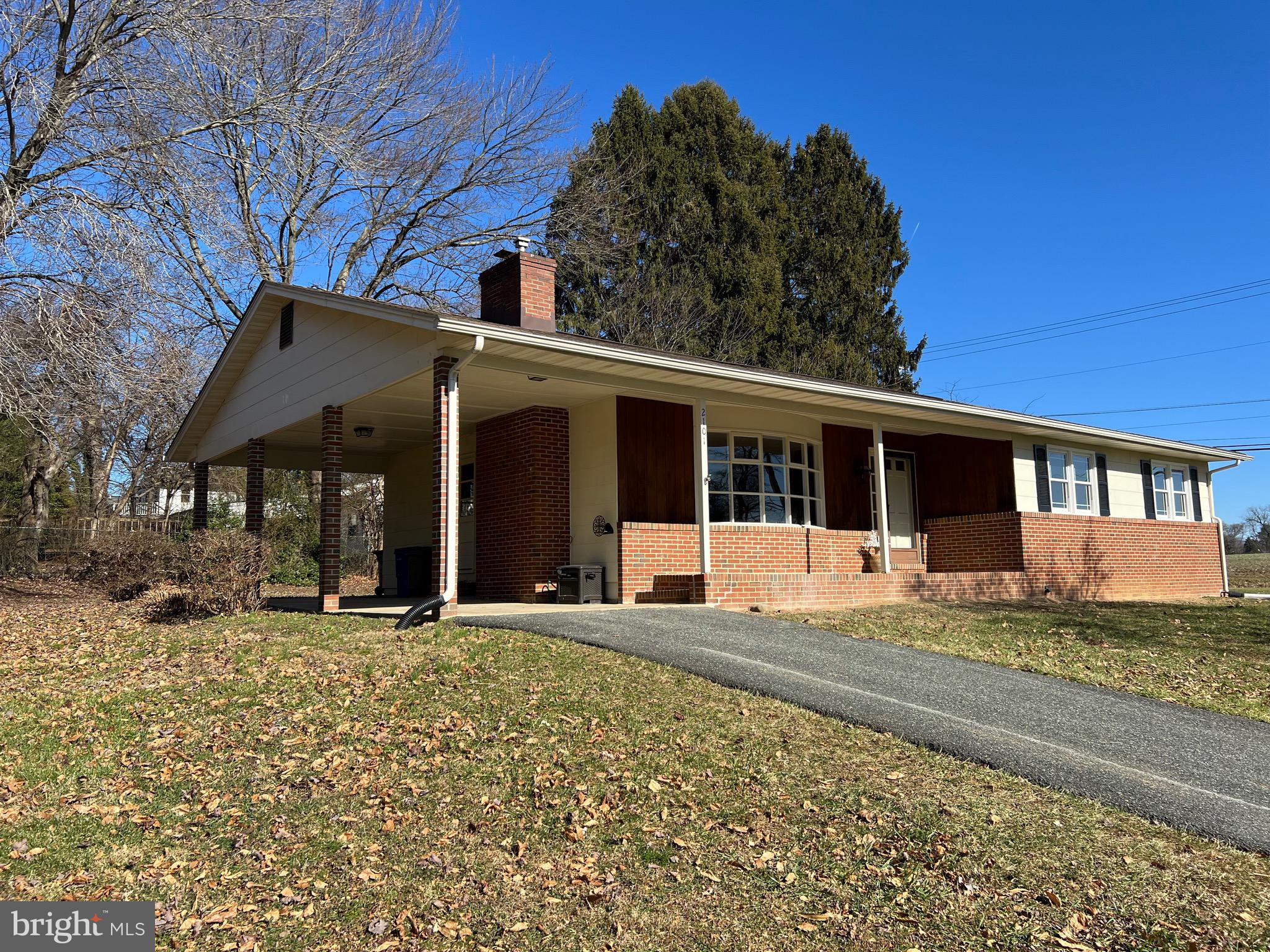 OPEN SUNDAY 1-4
GORGEOUS TOTALLY RENOVATED SOLID BRICK RANCHER IN QUIET FALLSTON NEIGHBORHOOD WITH LARGE, LEVEL YARD AND SCENIC VIEW!
SPACIOUS LIVING/FAMILY ROOM WITH GAS FIREPLACE, BAY WINDOW, HARDWOOD FLOORS OPENS TO FORMAL DINING ROOM WITH NEW LIGHTING AND HARDWOOD FLOORS. UPDATED EAT IN KITCHEN FEATURES NEW STAINLESS STEEL APPLIANCES, NEW GRANITE COUNTERTOPS/SINK/FAUCET/HARDWARE, NEW PORCELAIN TILE FLOORS, NEW LIGHTING AND CERAMIC TILE BACKSPLASH WITH EXIT TO DRIVEWAY. THREE SPACIOUS BEDROOMS WITH GLEAMING HARDWOOD FLOORS. BRAND NEW MASTER BATHROOM FEATURES SPECTACULAR TILE SHOWER WITH DECORATIVE NICHE, NEW VANITY & FAUCET, NEW BEVELED GLASS MIRROR, NEW CONTEMPORARY LIGHTING, NEW PORCELAIN TILE FLOORS AND NEW TOILET. SECOND HALLWAY BATHROOM HAS BEEN UPDATED WITH NEW VANITY & FAUCET, NEW CONTEMPORARY LIGHTING, NEW PORCELAIN TILE FLOOR, NEW TOILET AND INCLUDES BATHTUB/SHOWER COMBINATION. NEW 6 PANEL SOLID WOOD WHITE DOORS, NEW BASEBOARD AND NEW TRIM THROUGHOUT ENTIRE MAIN LEVEL. FRESHLY PAINTED INTERIOR AND EXTERIOR. SOLID HARDWOOD FLOORS HAVE BEEN PROFESSIONALLY REFINISHED AND LOOK BRAND NEW. NEW ELECTRICAL OUTLETS, SWITCHES, COVERS.
NEWER TILT OUT WINDOWS, ROOF, WELL PUMP.
WELL , SEPTIC, AND TERMITE HAVE PASSED INSPECTIONS.
NO HOA.
***BASEMENT CAN BE FINISHED WITH A HUGE RECREATION ROOM, 4TH BEDROOM, AND FULL BATHROOM PRIOR TO OR AFTER SETTLEMENT FOR AN ADDITIONAL $35,000
*** GAS FIREPLACE INSERT HAS ONLY BEEN USED TWICE, IS CURRENTLY DISCONNECTED FROM PROPANE GAS TANK AND CAN BE RECONNECTED OR CONVERTED TO WOOD BURNING OR PELLET STOVE
***PLEASE SUBMIT OFFERS BY SUNDAY AT 7PM