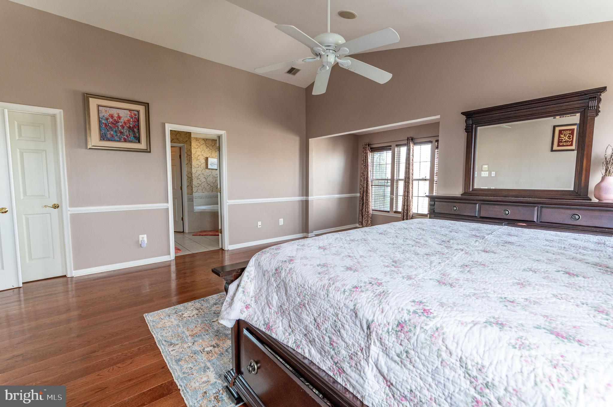 FOX RUN ESTATES - Residential