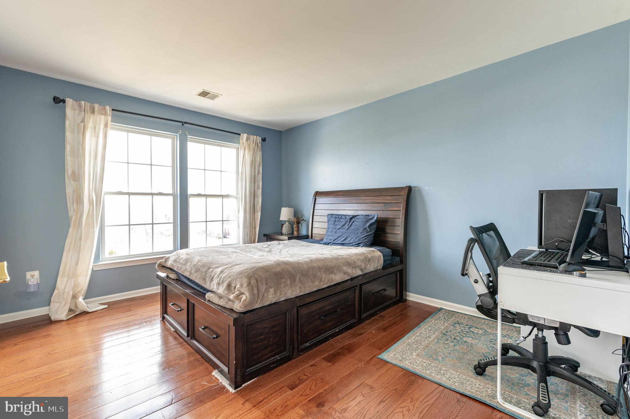 FOX RUN ESTATES - Residential