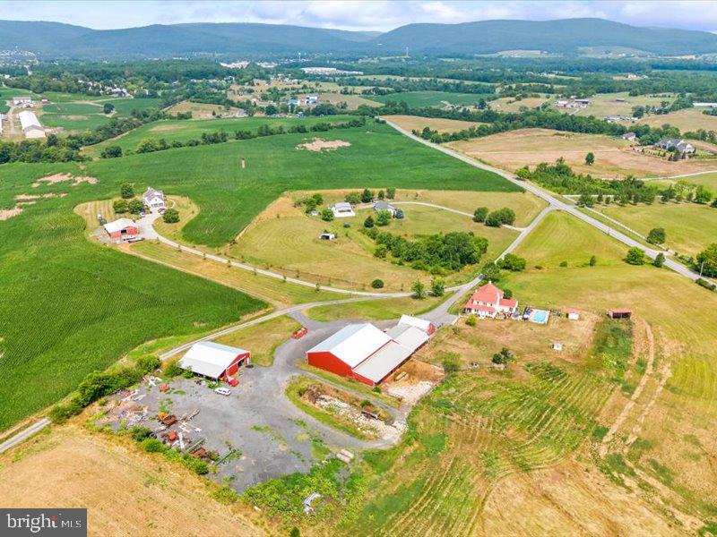 ROCKY RIDGE - Farm