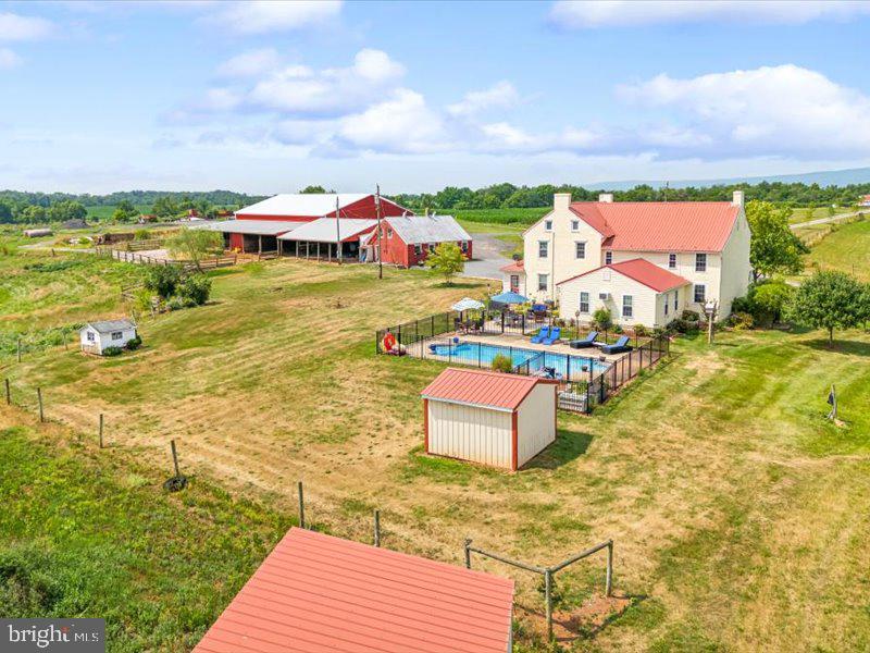 ROCKY RIDGE - Farm