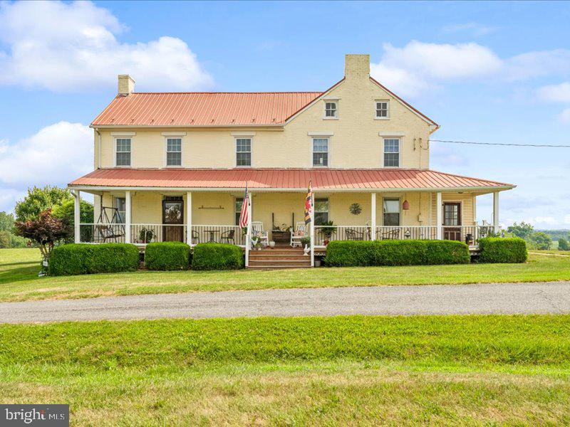 ROCKY RIDGE - Farm