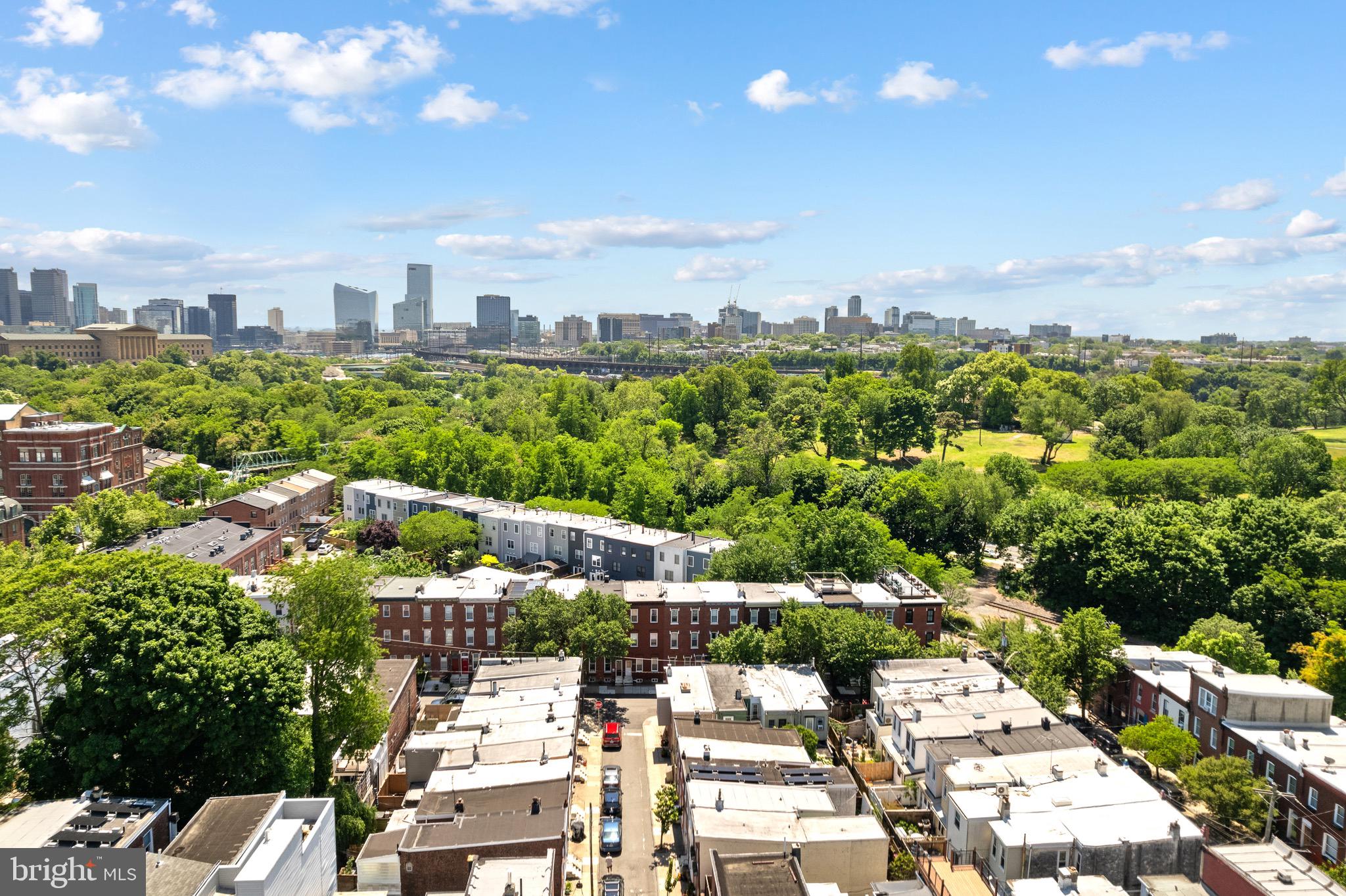 FAIRMOUNT - Residential