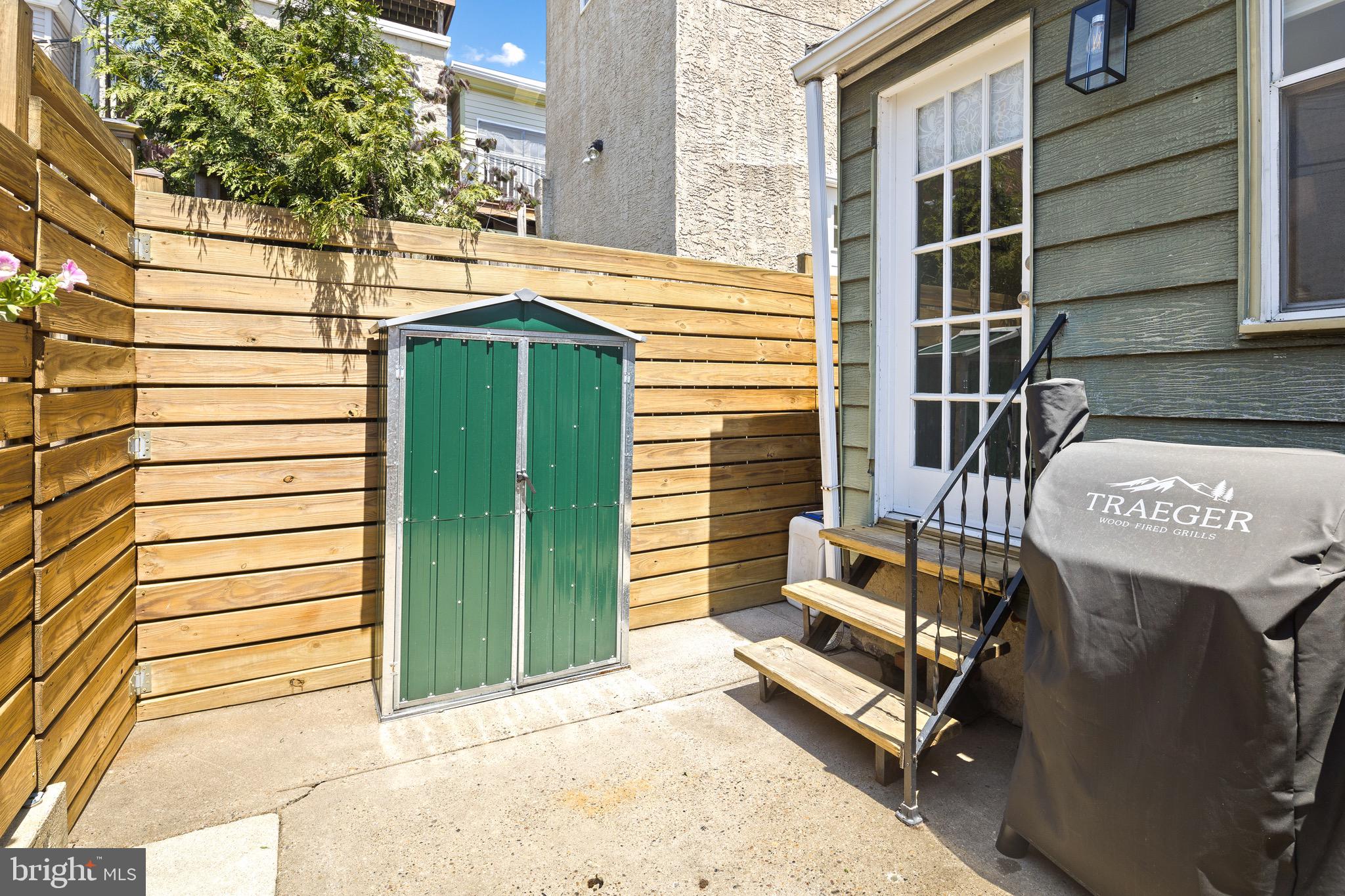 FAIRMOUNT - Residential