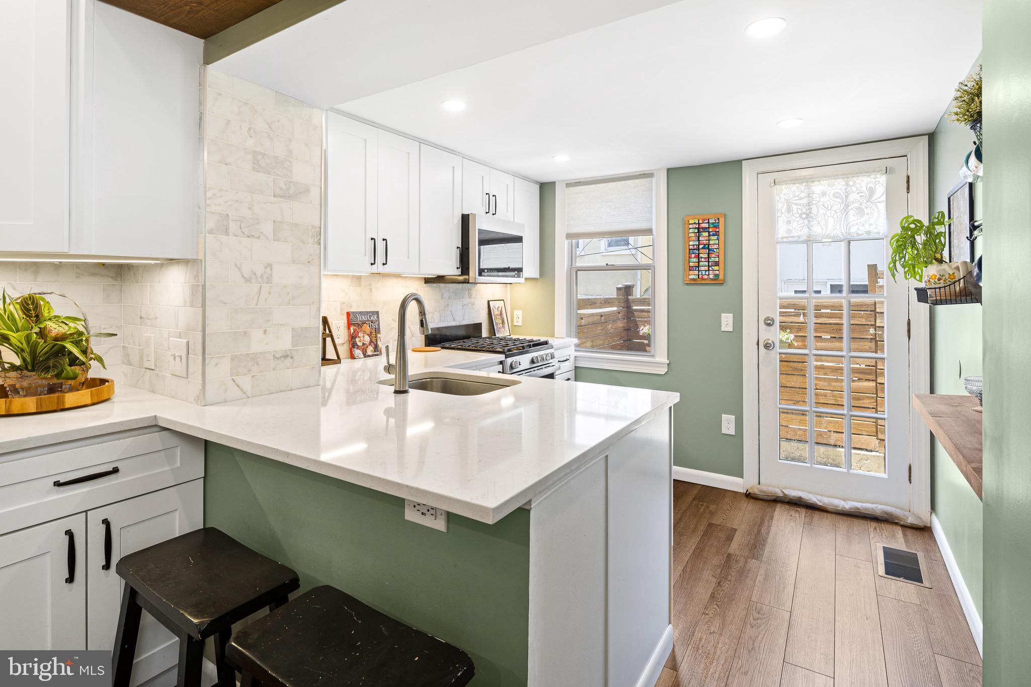 FAIRMOUNT - Residential