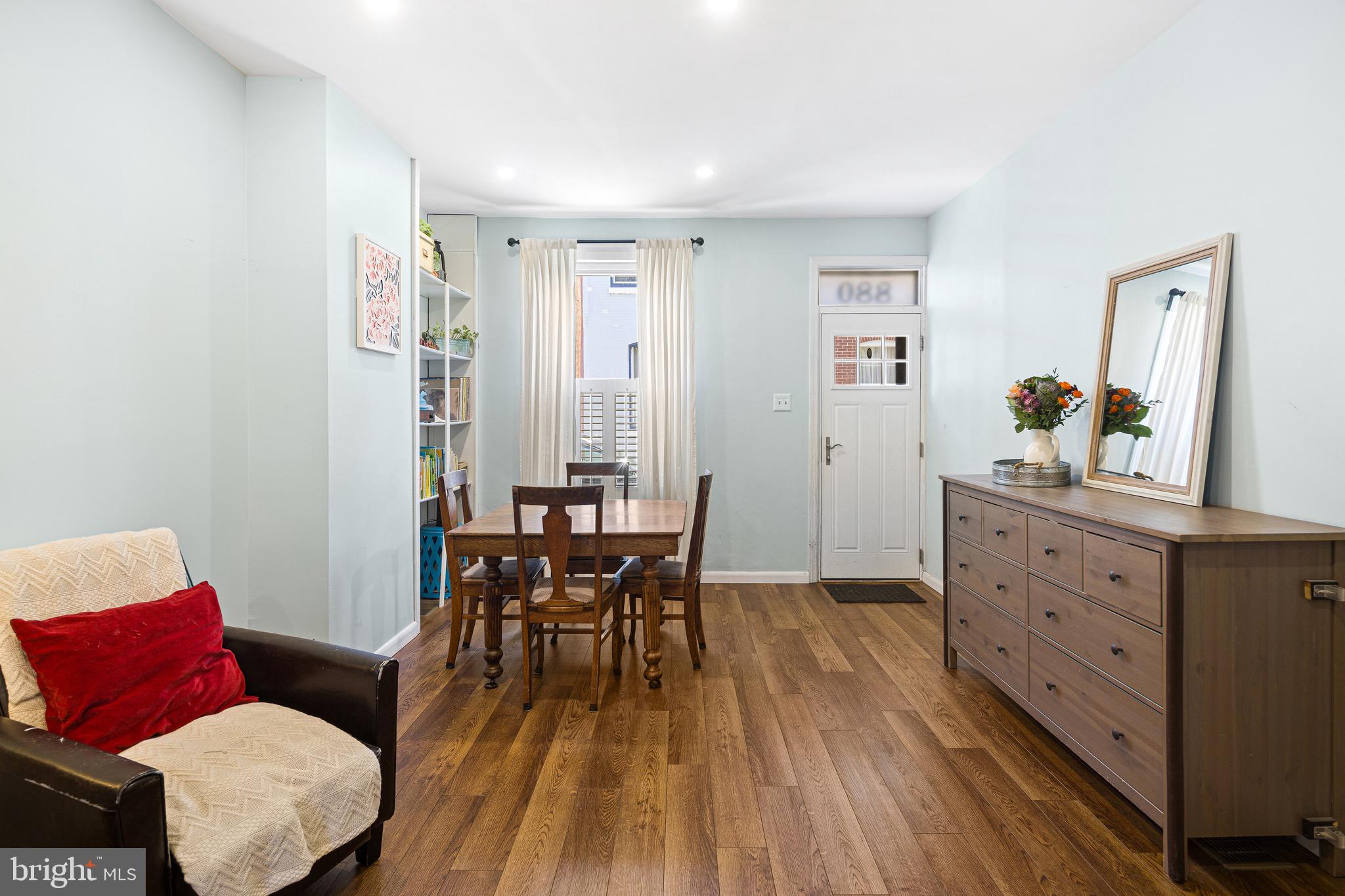 FAIRMOUNT - Residential