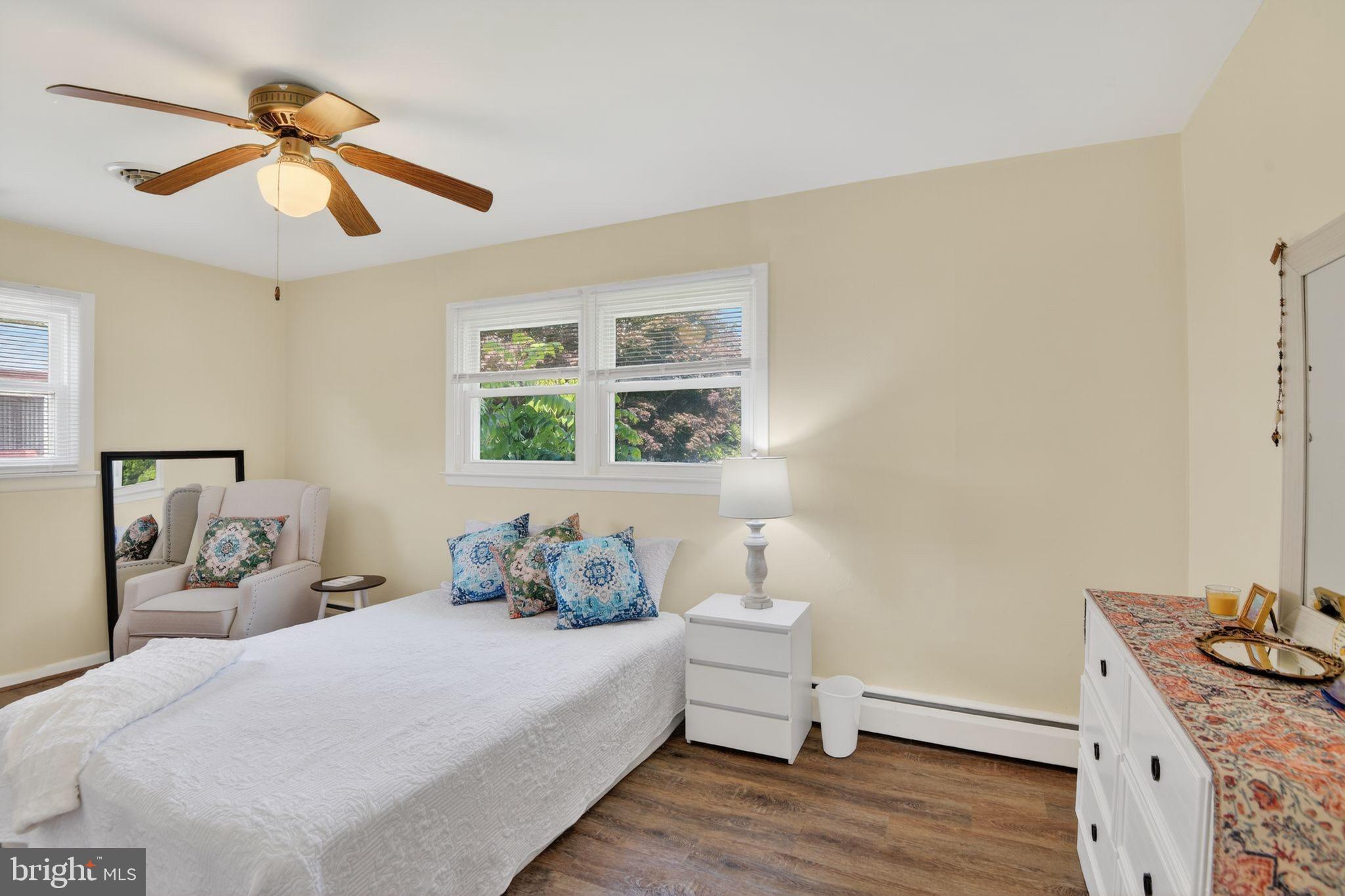 CENTREVILLE HEIGHTS - Residential