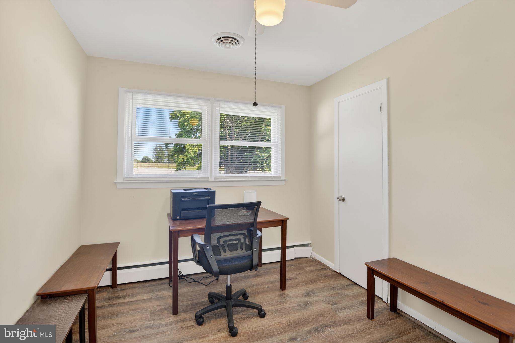 CENTREVILLE HEIGHTS - Residential