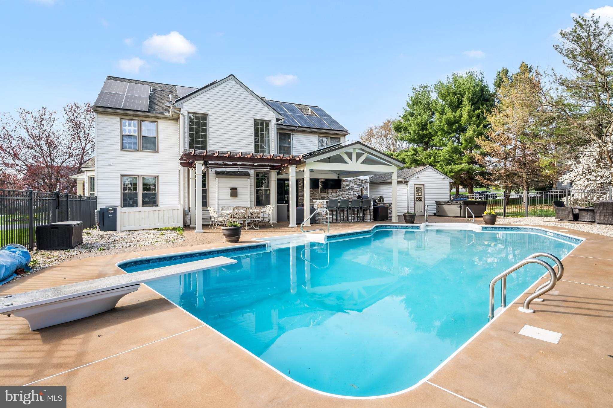 HUNTERS RIDGE - Residential