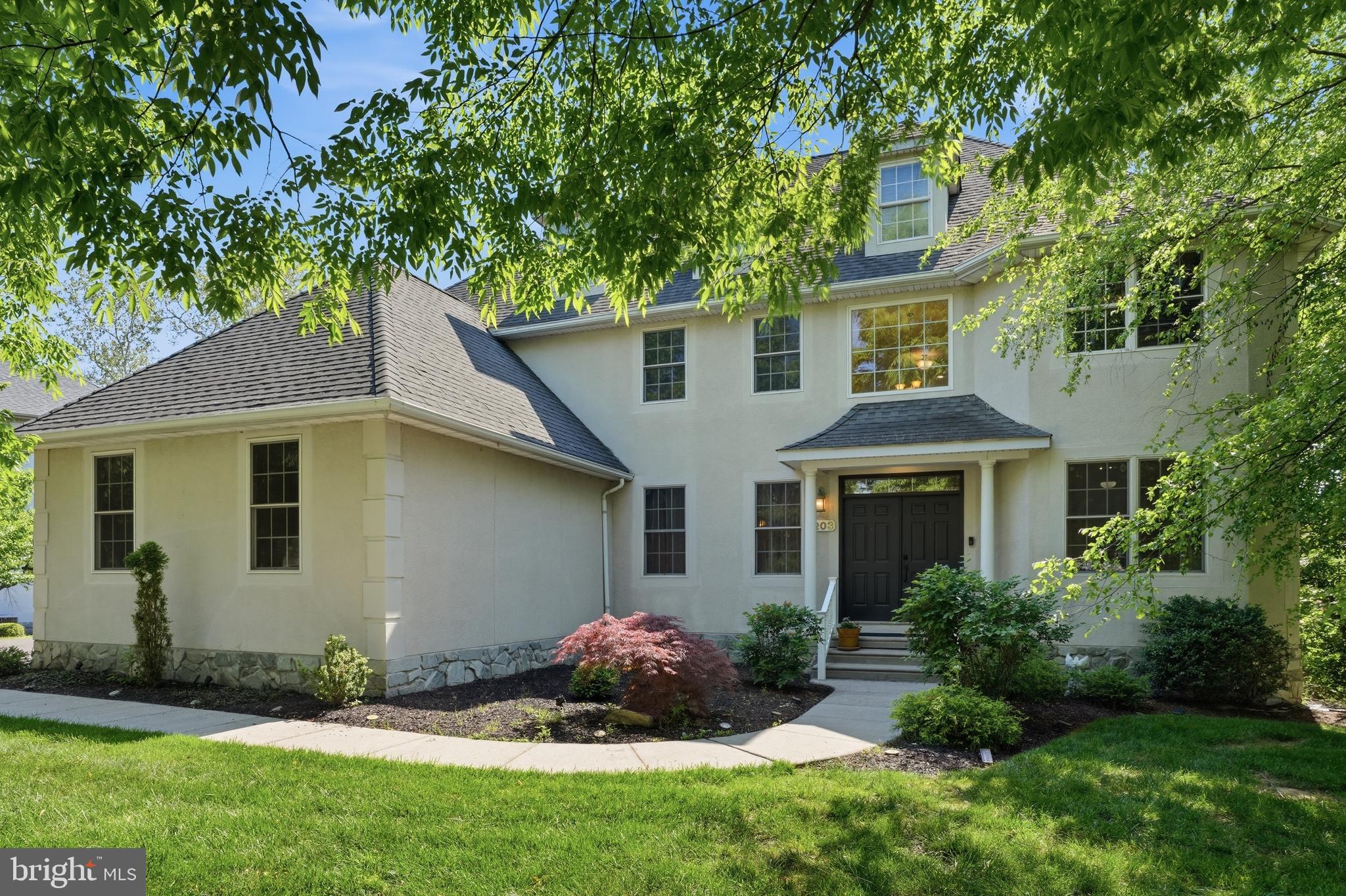 CRESPO ESTATES - Residential