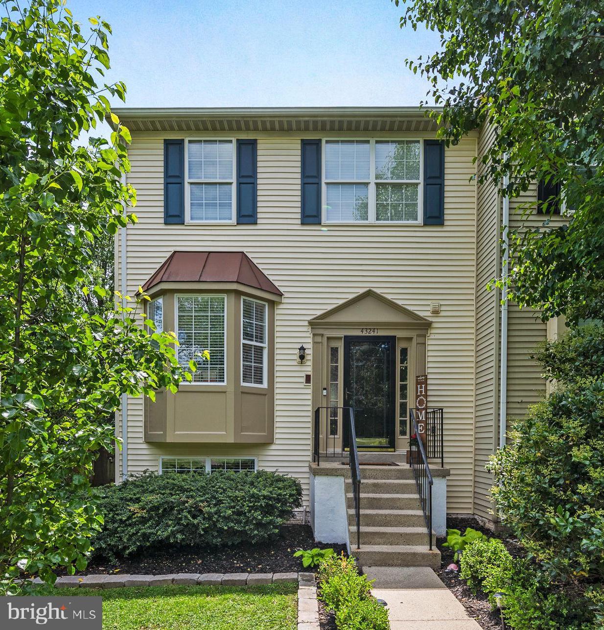 ASHBURN FARM - Residential