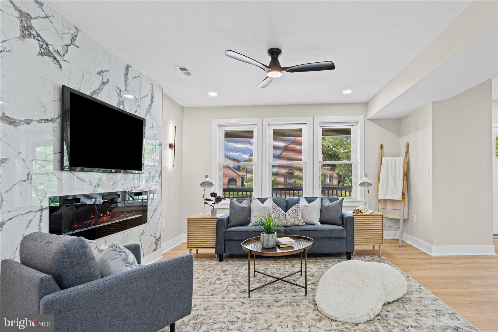 HOWARD PARK - Residential