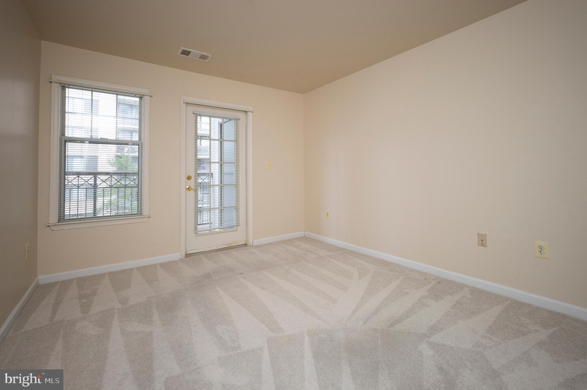 SAVOY PARK CONDOMINIUMS - Residential