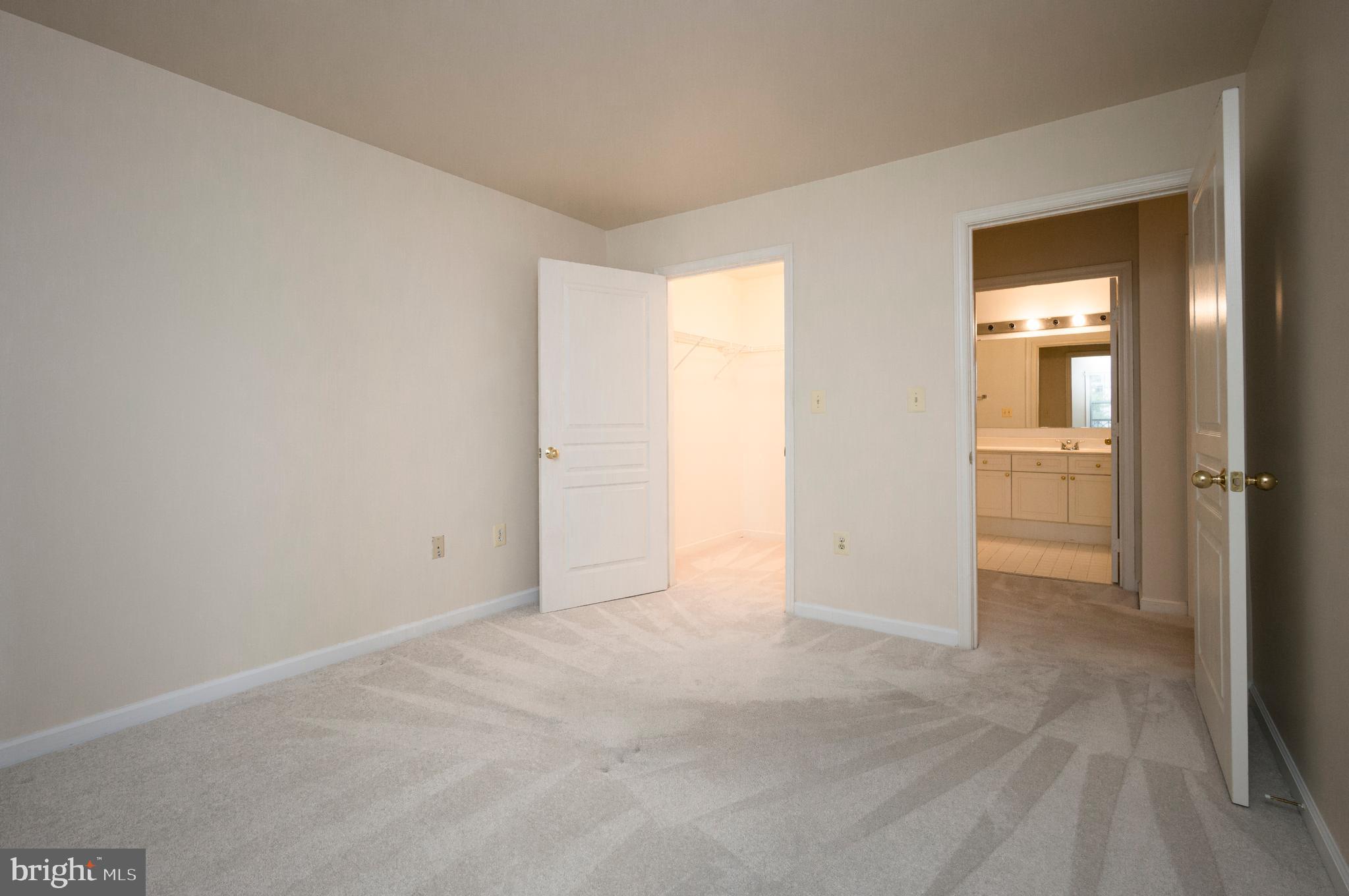 SAVOY PARK CONDOMINIUMS - Residential