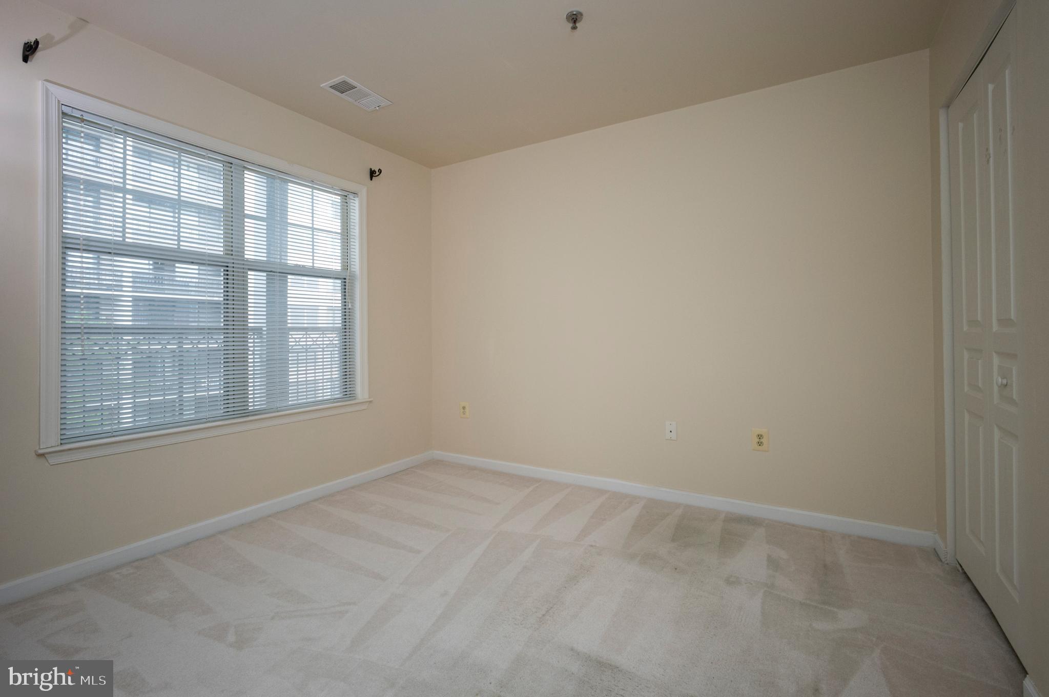 SAVOY PARK CONDOMINIUMS - Residential