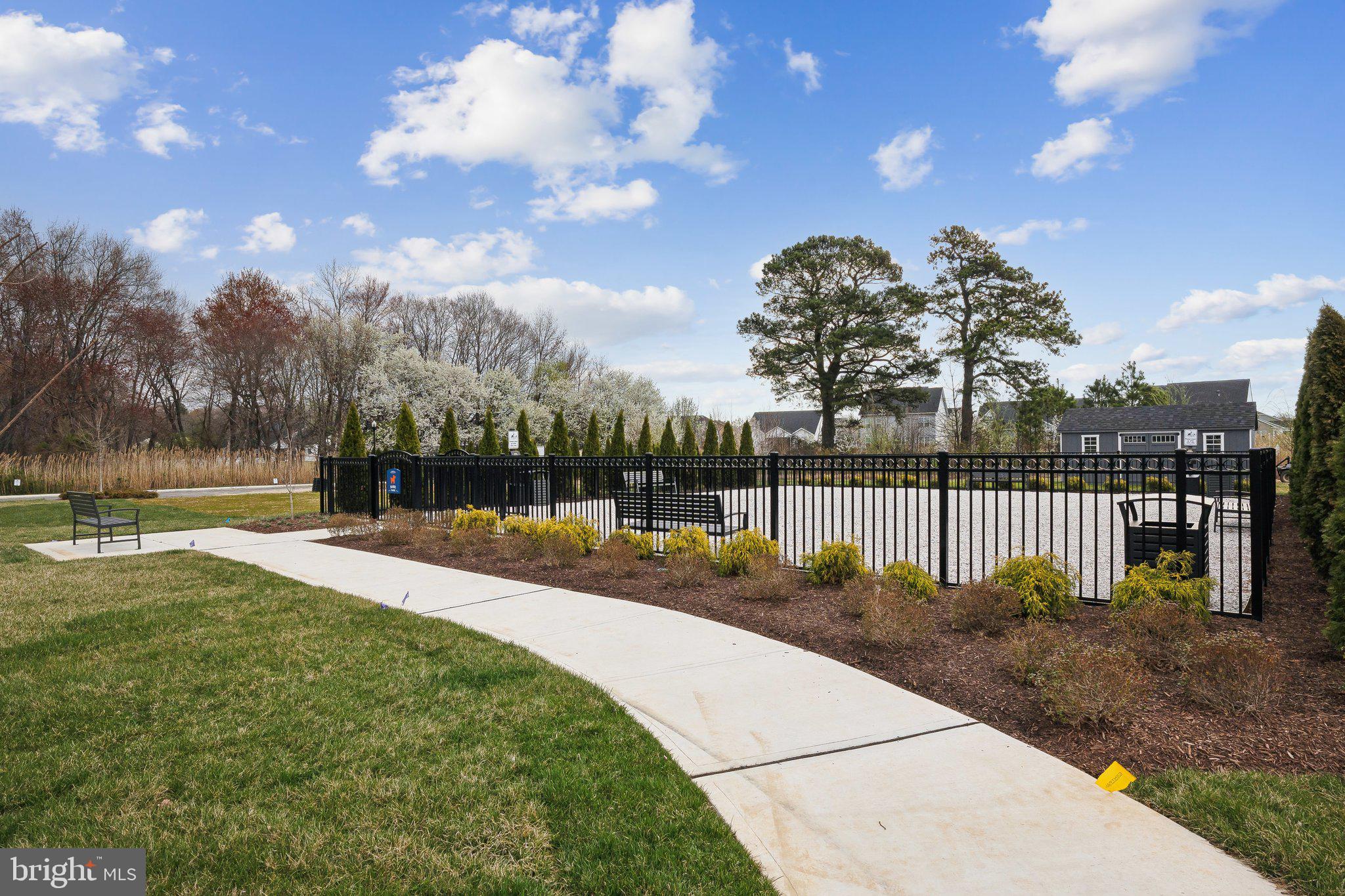 LAKESIDE AT TRAPPE - Residential