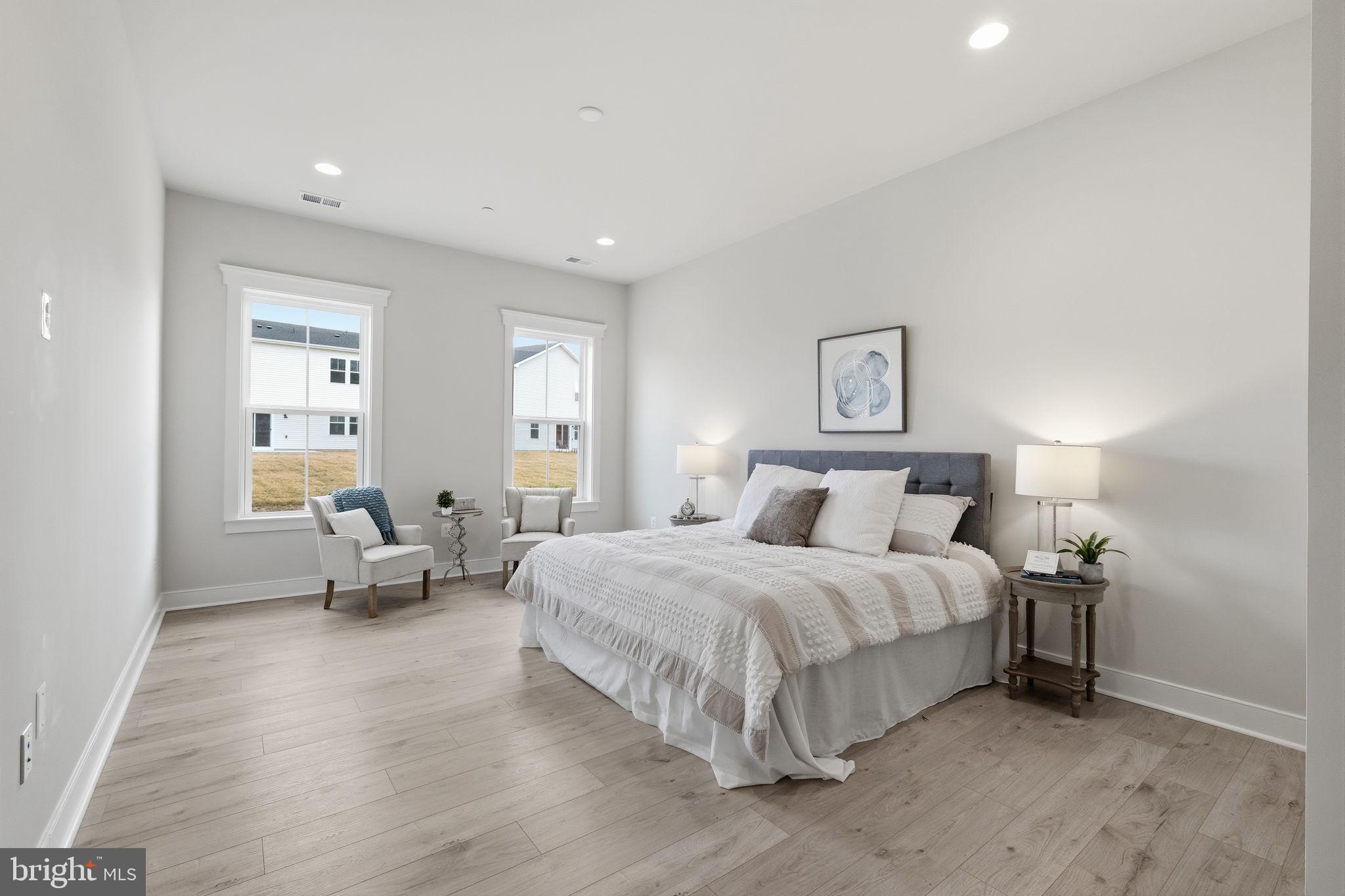 LAKESIDE AT TRAPPE - Residential