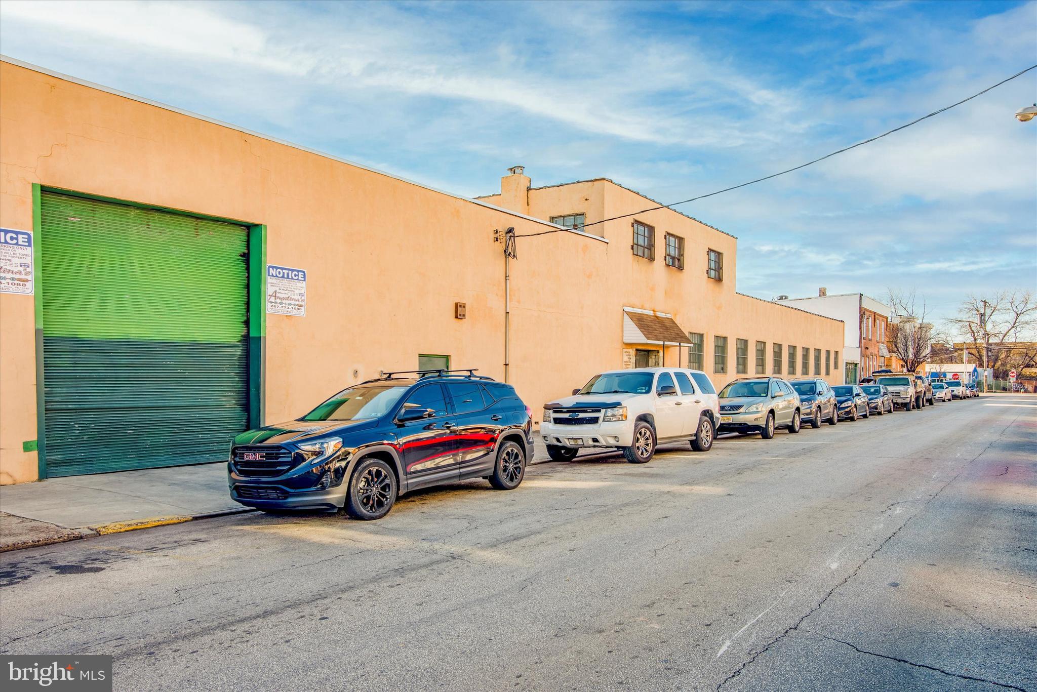 PORT RICHMOND - Commercial Sale