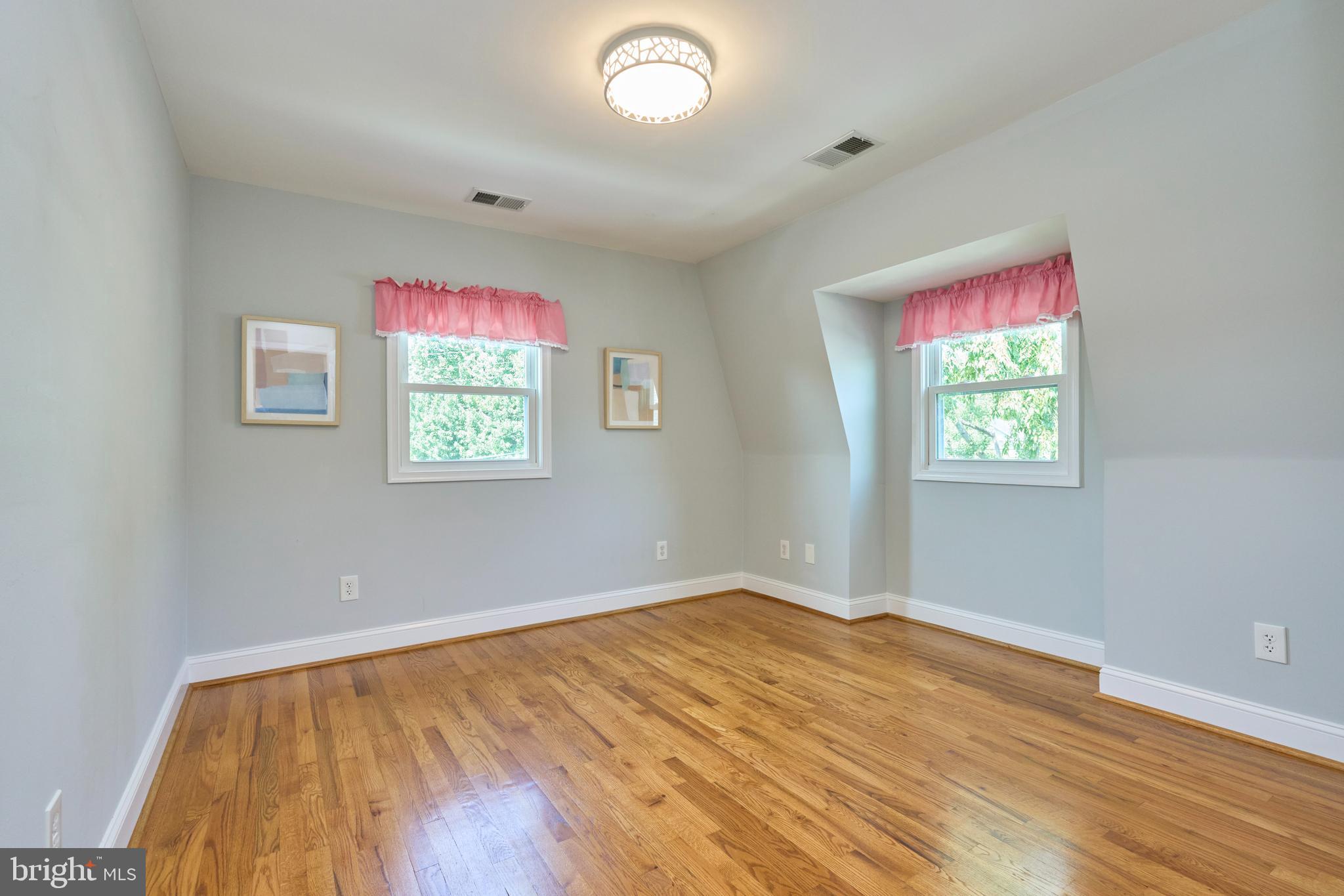 LYON PARK - Residential