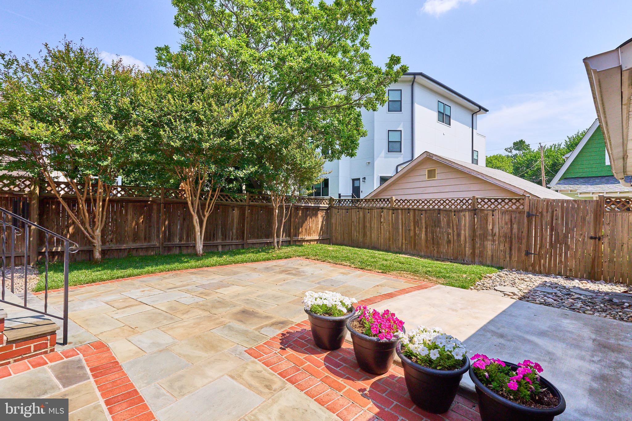 LYON PARK - Residential