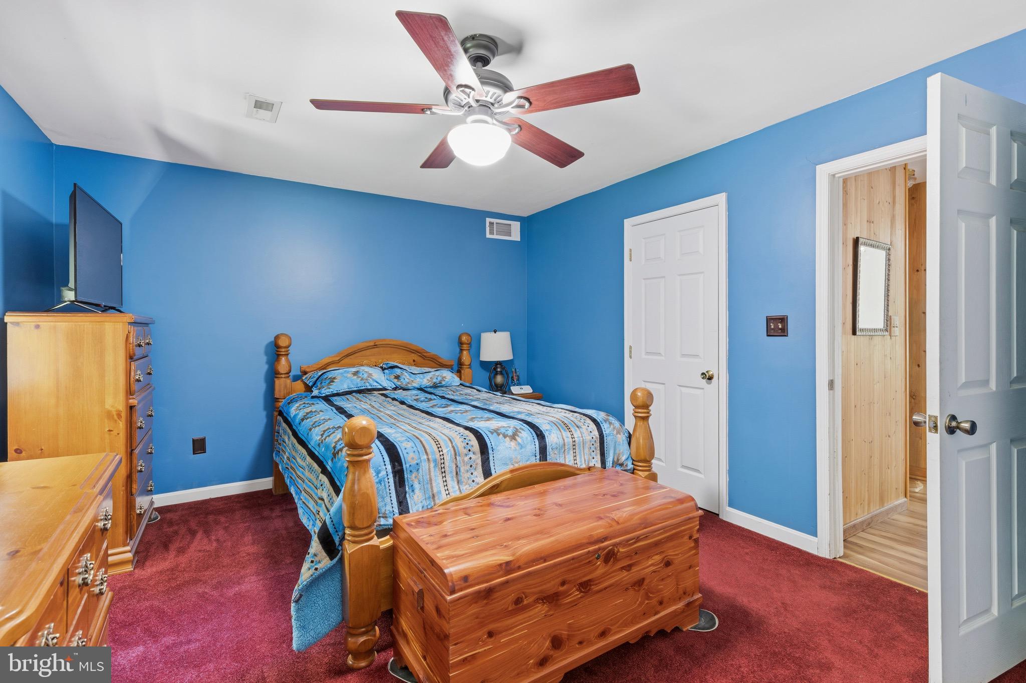 CHARLESTOWN MANOR - Residential