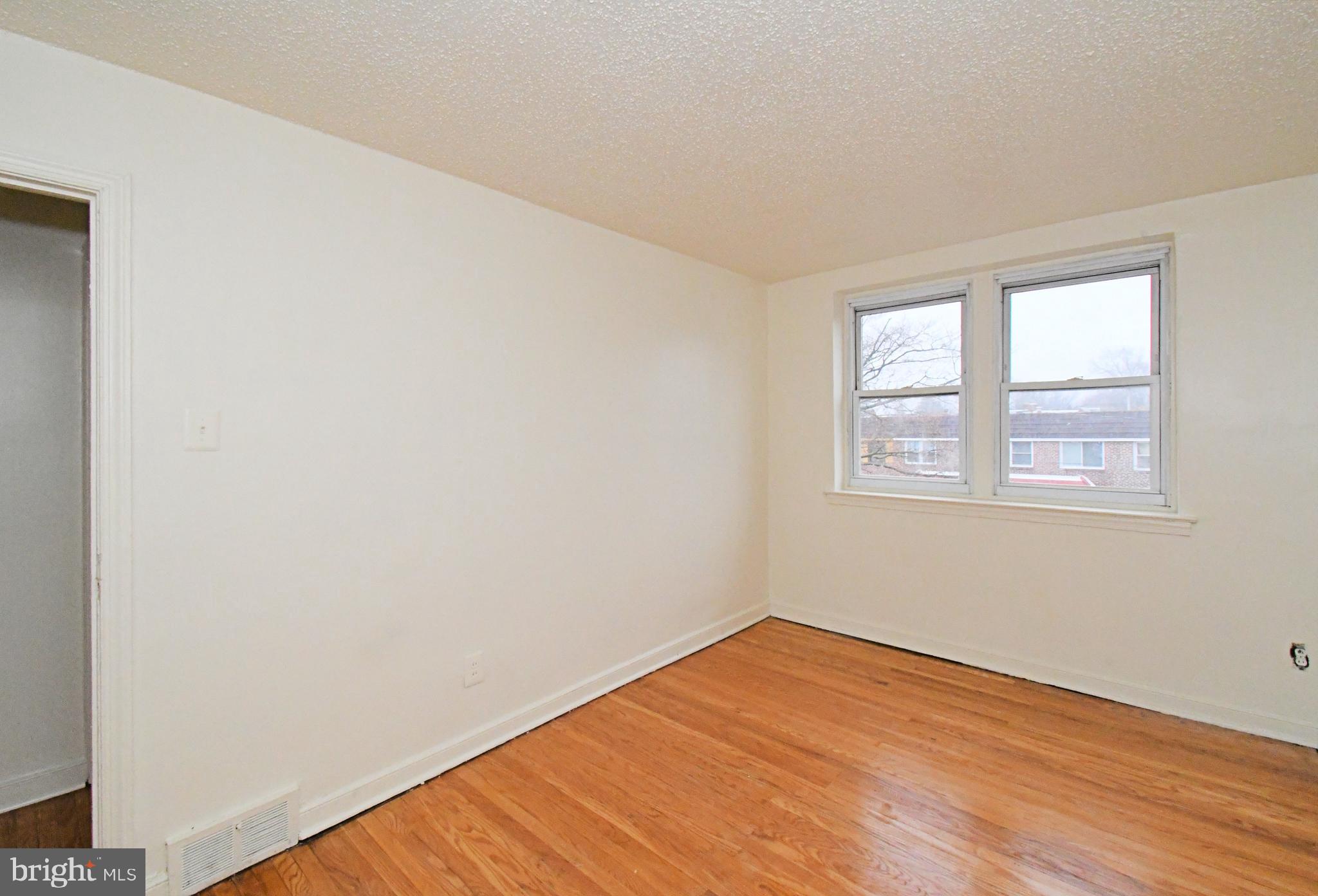 WEST OAK LANE - Residential