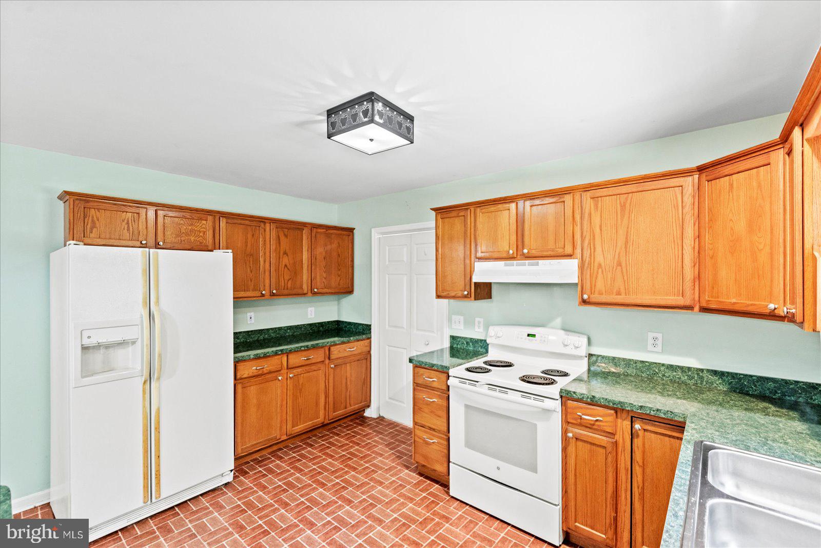 MAURY HEIGHTS - Residential