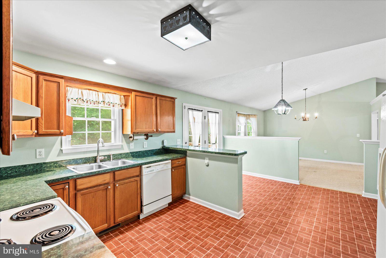 MAURY HEIGHTS - Residential