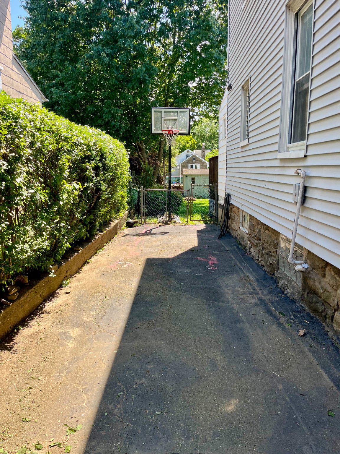CHELTENHAM VIL - Residential