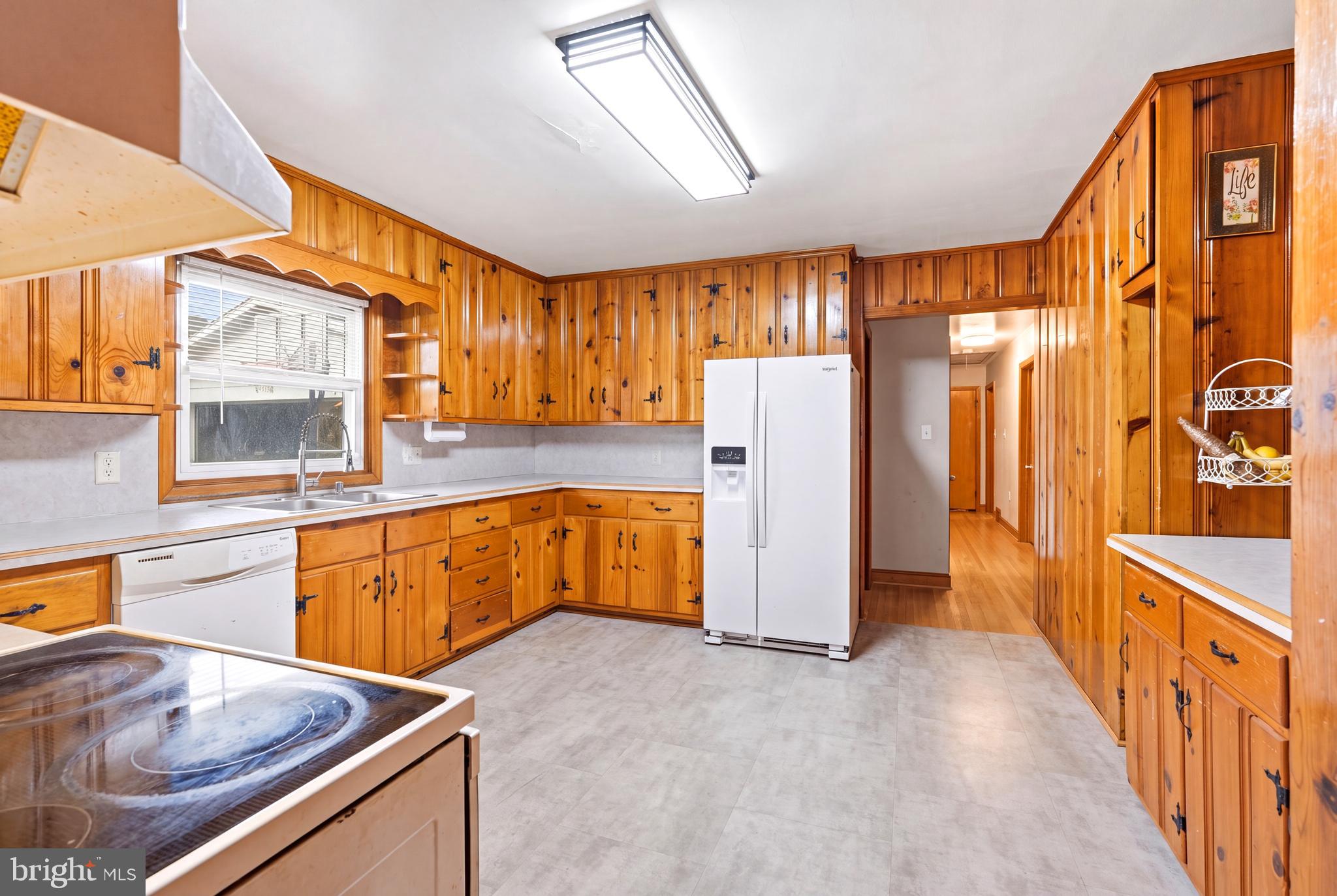 STRONGS ADDITION - Residential