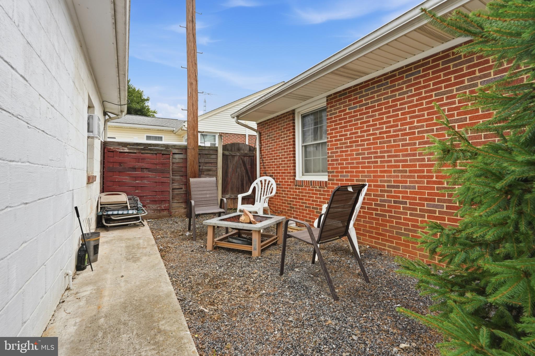 STRONGS ADDITION - Residential