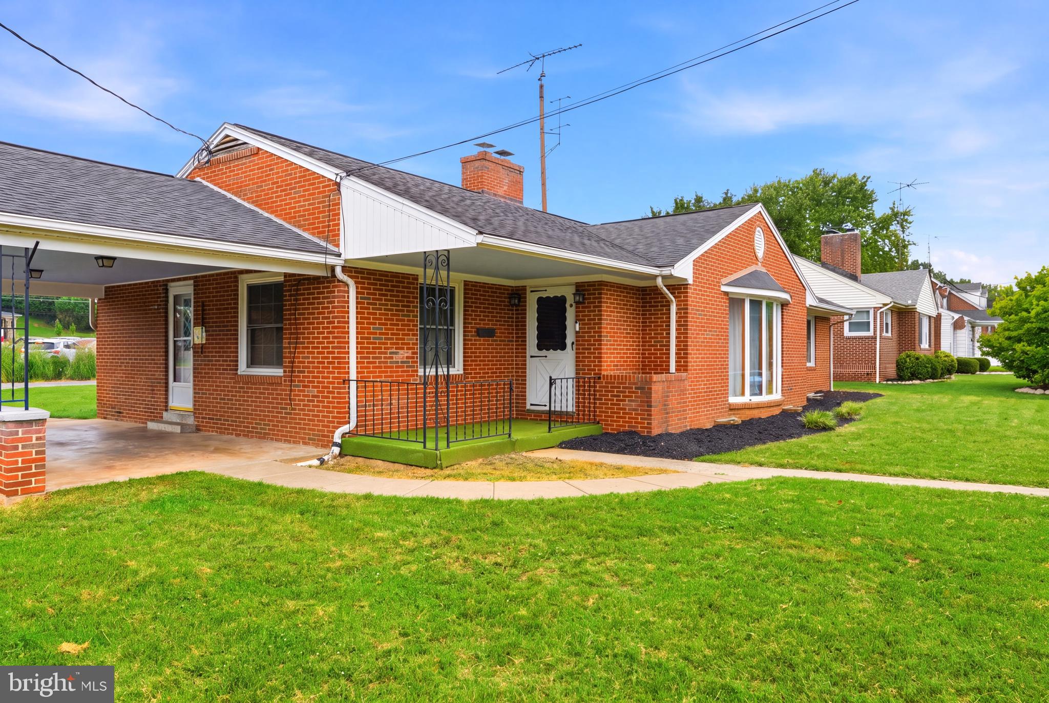 STRONGS ADDITION - Residential