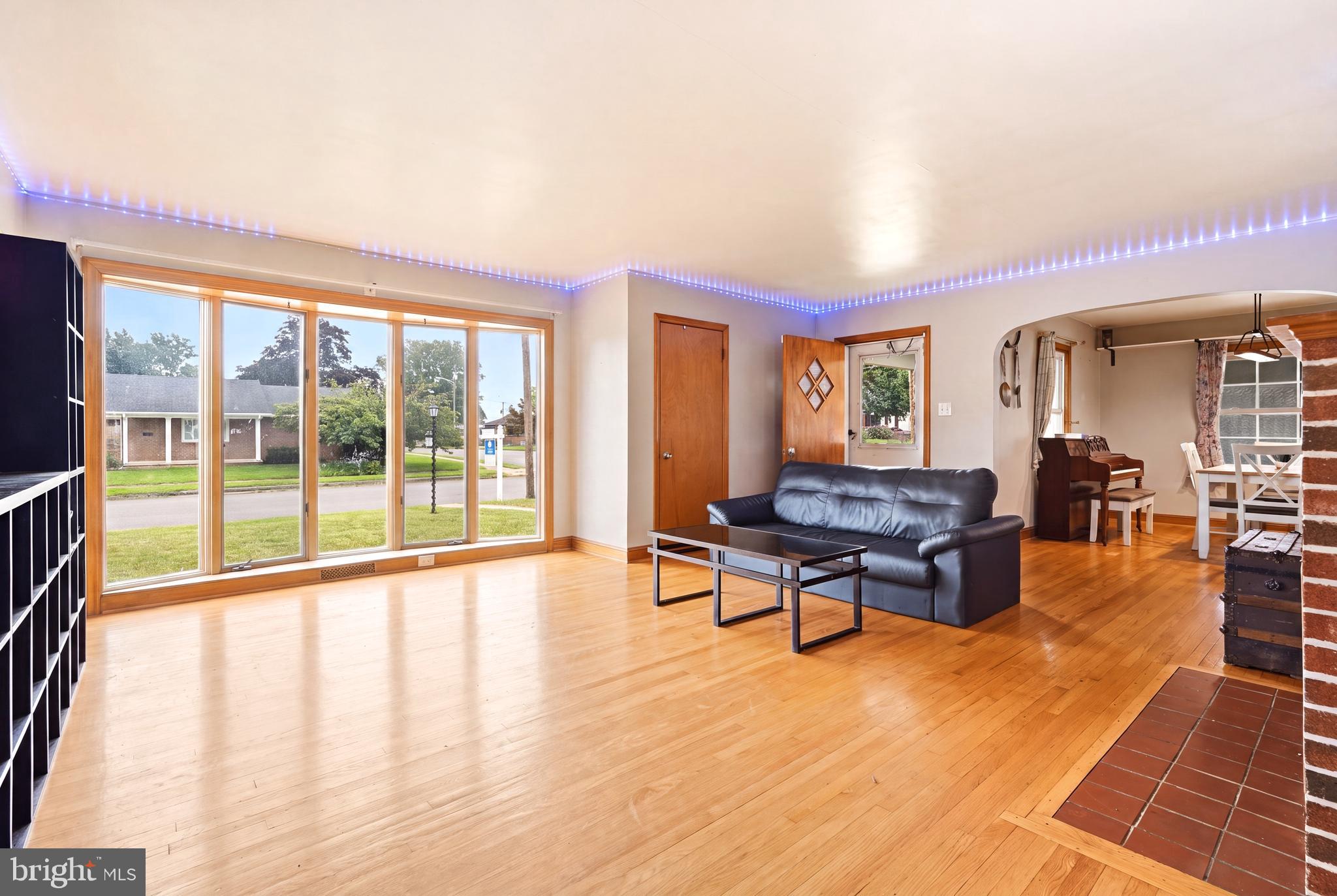 STRONGS ADDITION - Residential