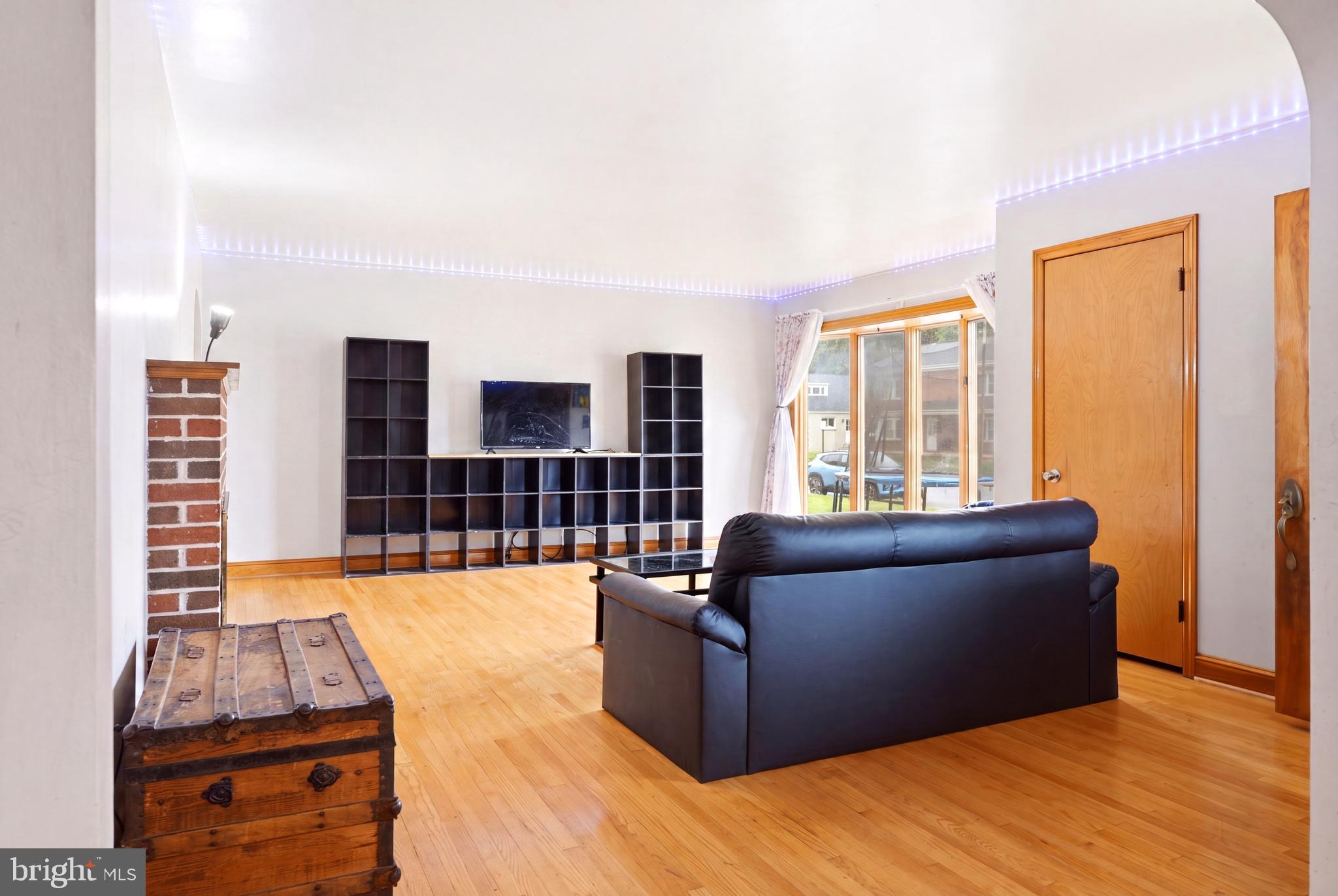 STRONGS ADDITION - Residential
