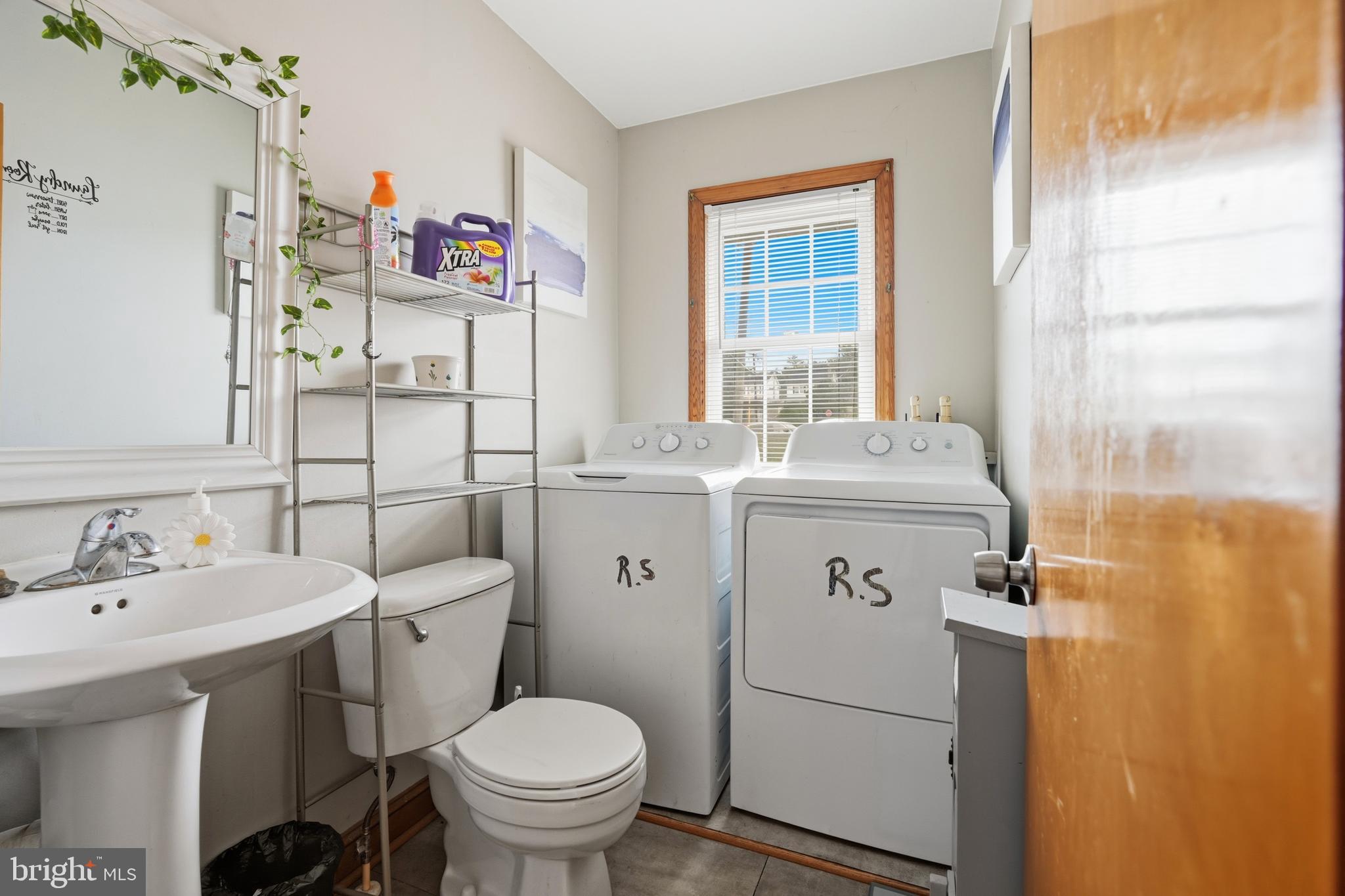 STRONGS ADDITION - Residential