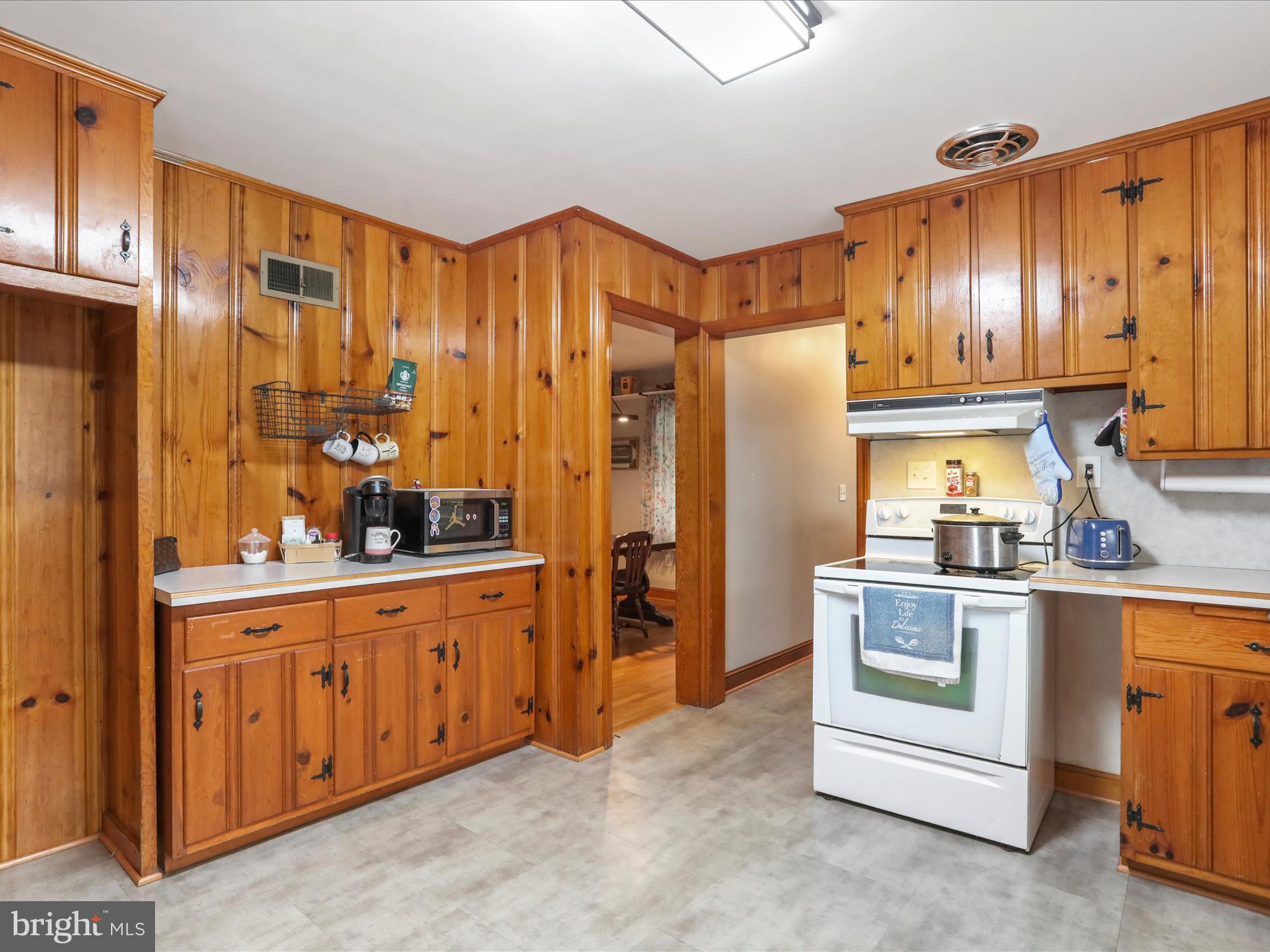 STRONGS ADDITION - Residential