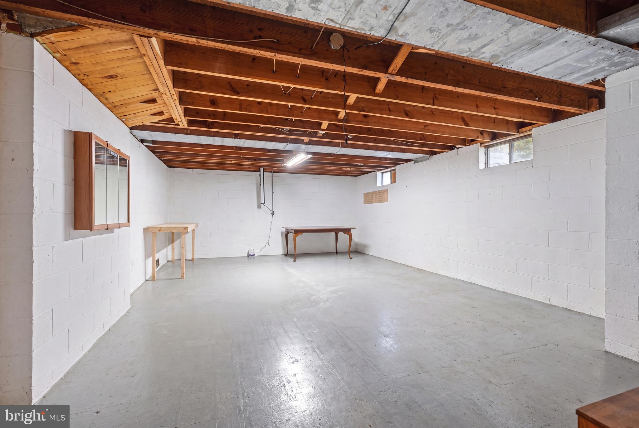 STRONGS ADDITION - Residential