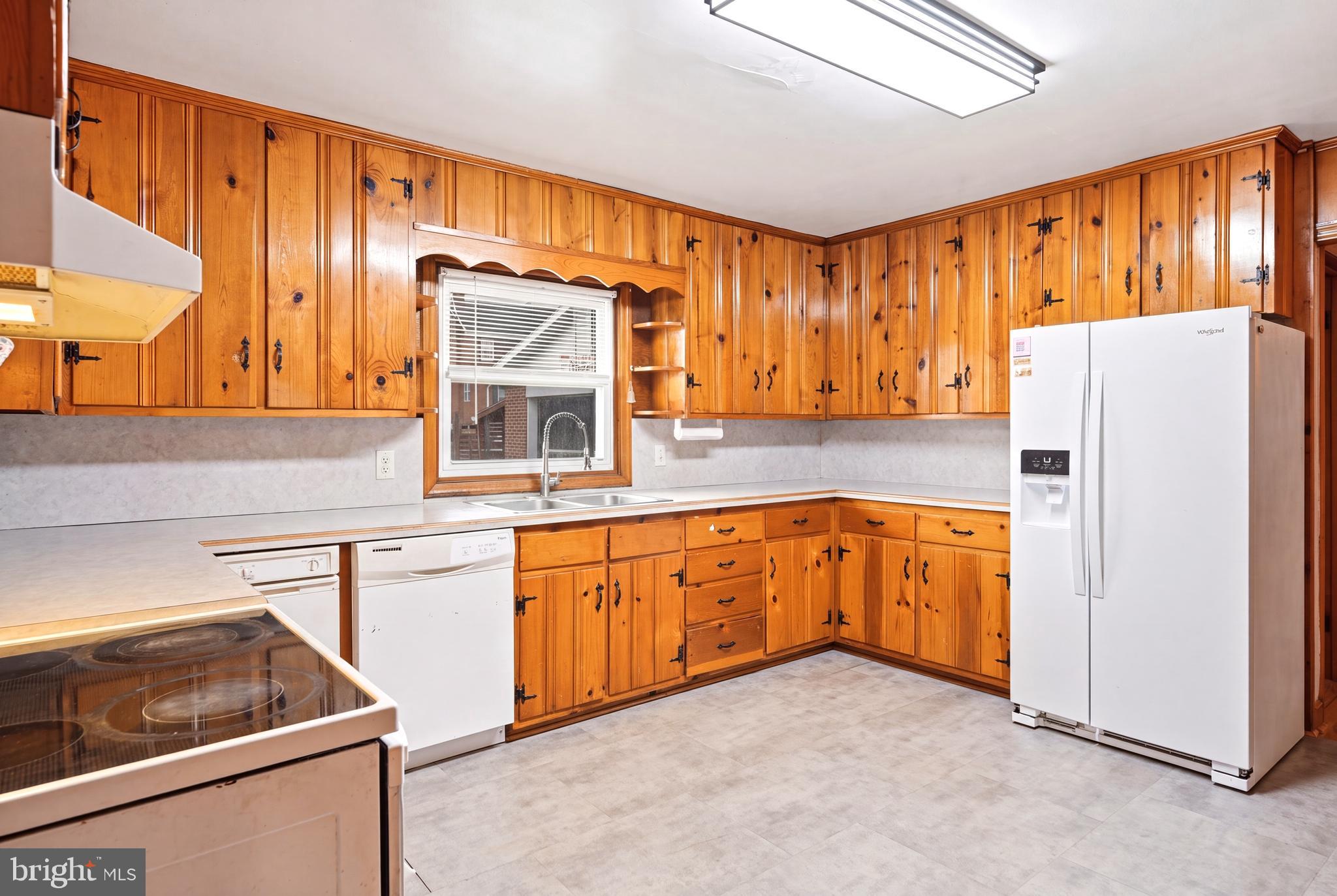 STRONGS ADDITION - Residential