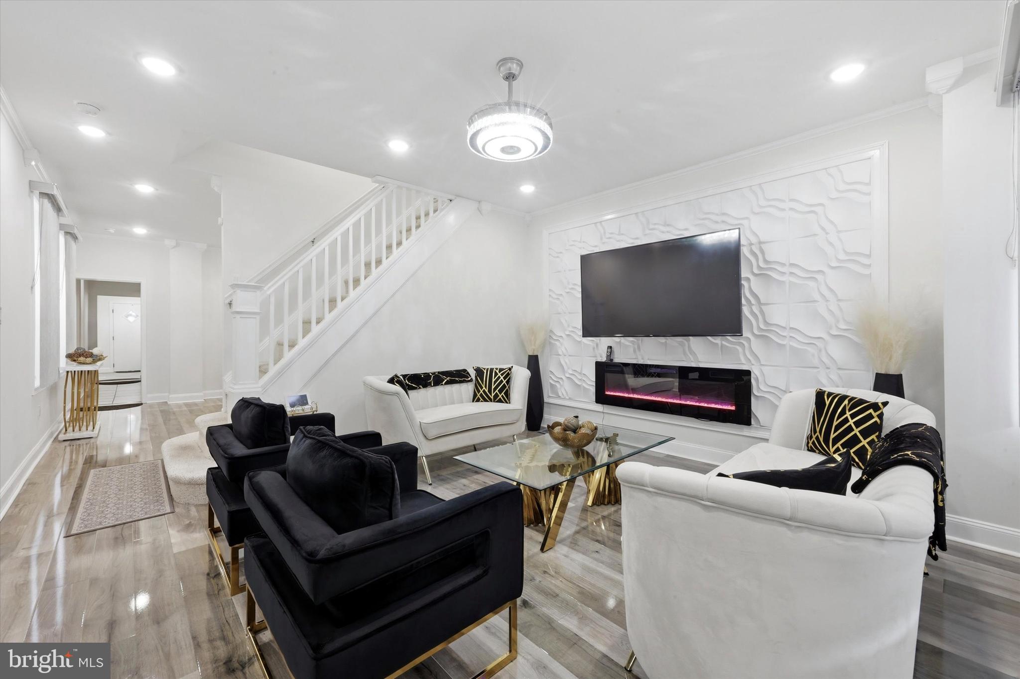 COBBS CREEK - Residential