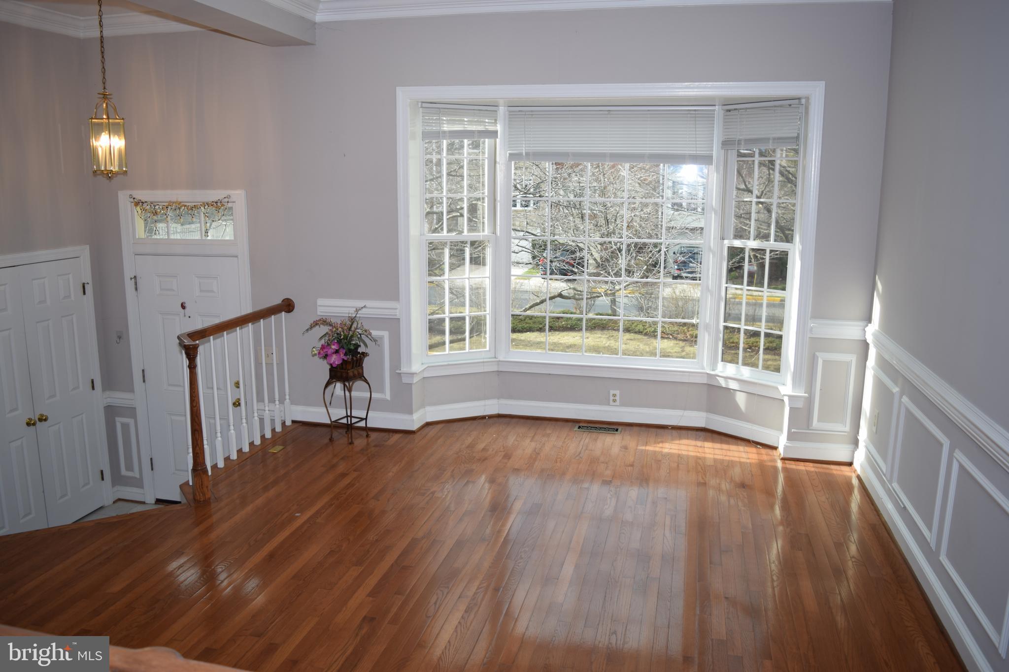 COURTHOUSE WOODS - Residential Lease