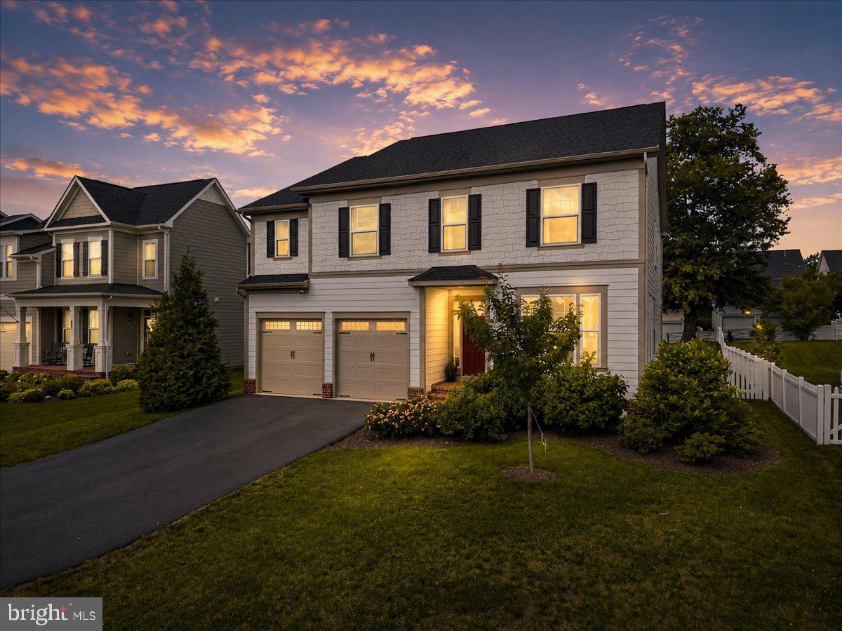 VILLAGE CASE - Residential