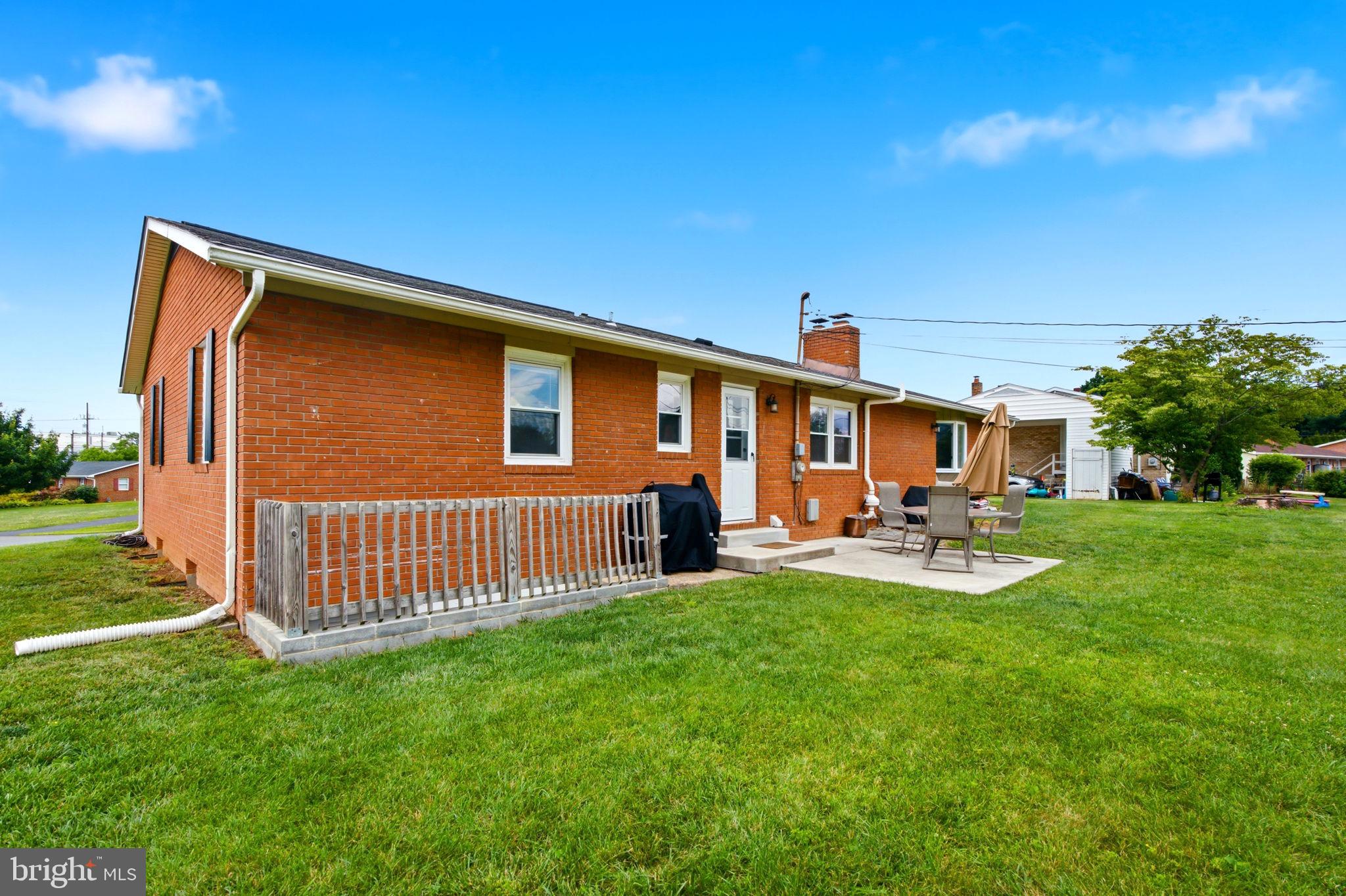 NORTHRIDGE MANOR - Residential
