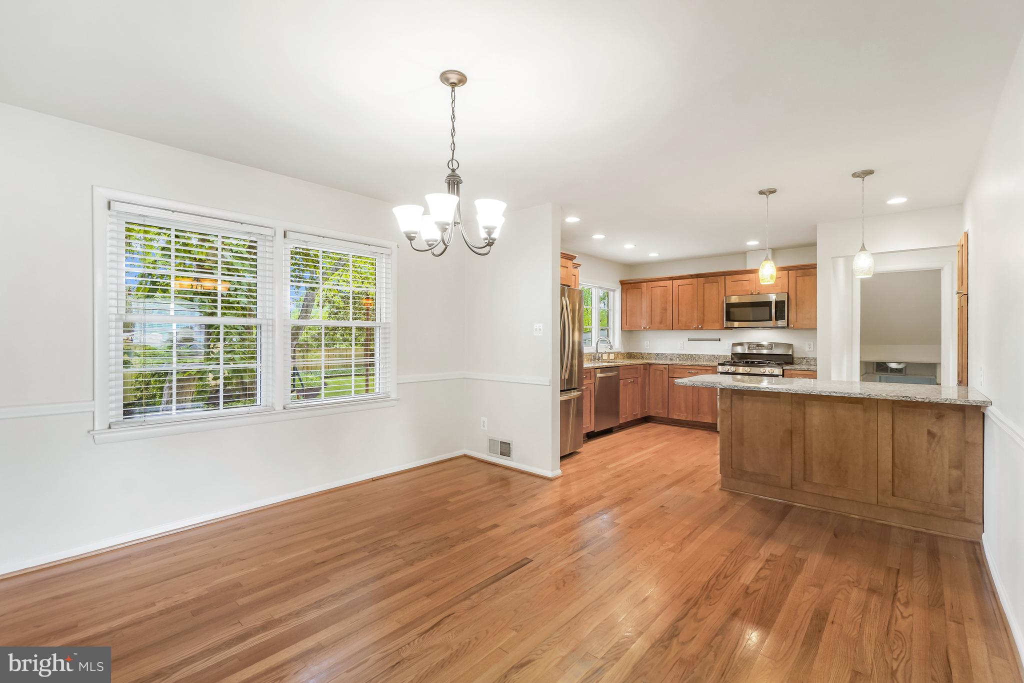 WAYNEWOOD - Residential