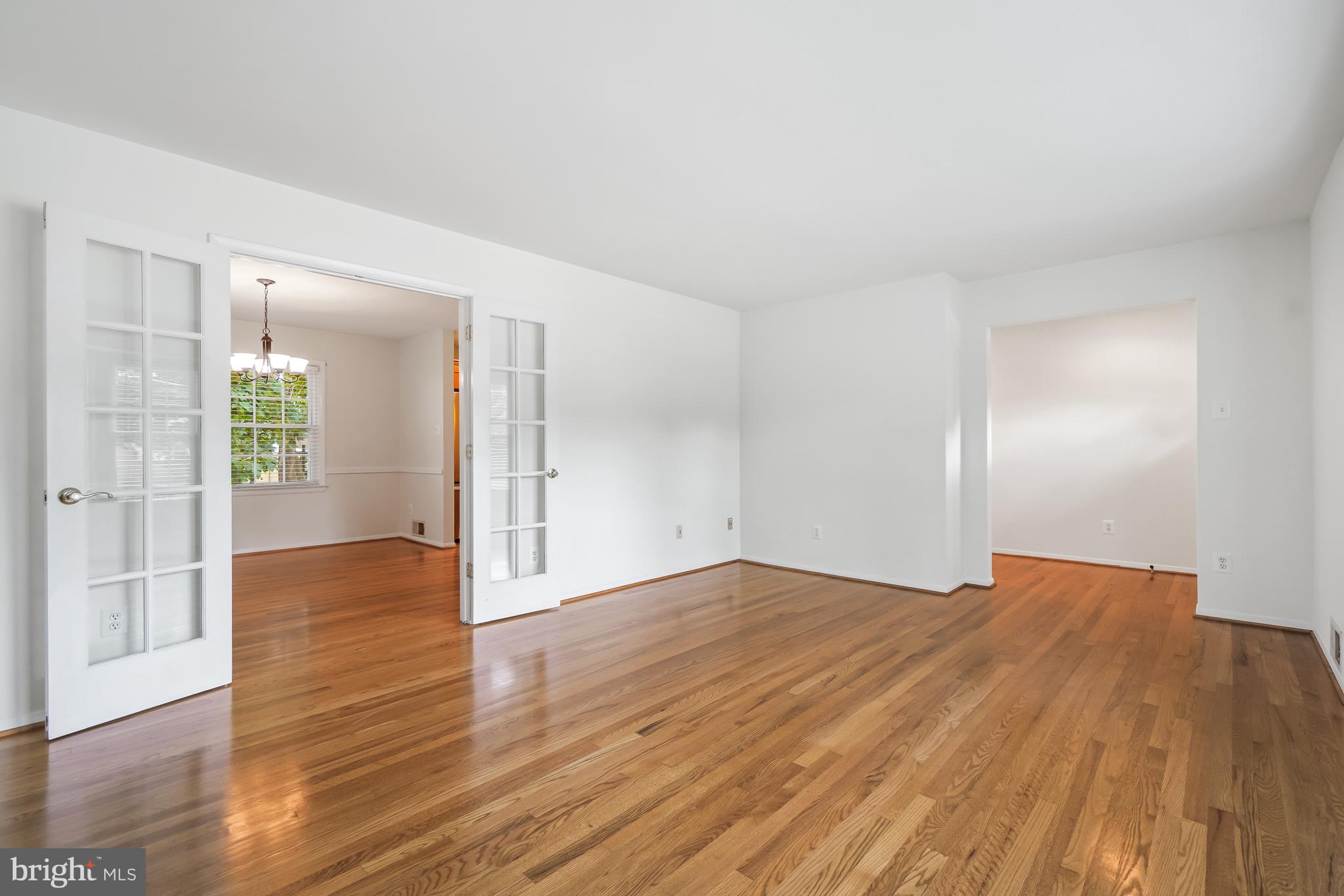 WAYNEWOOD - Residential
