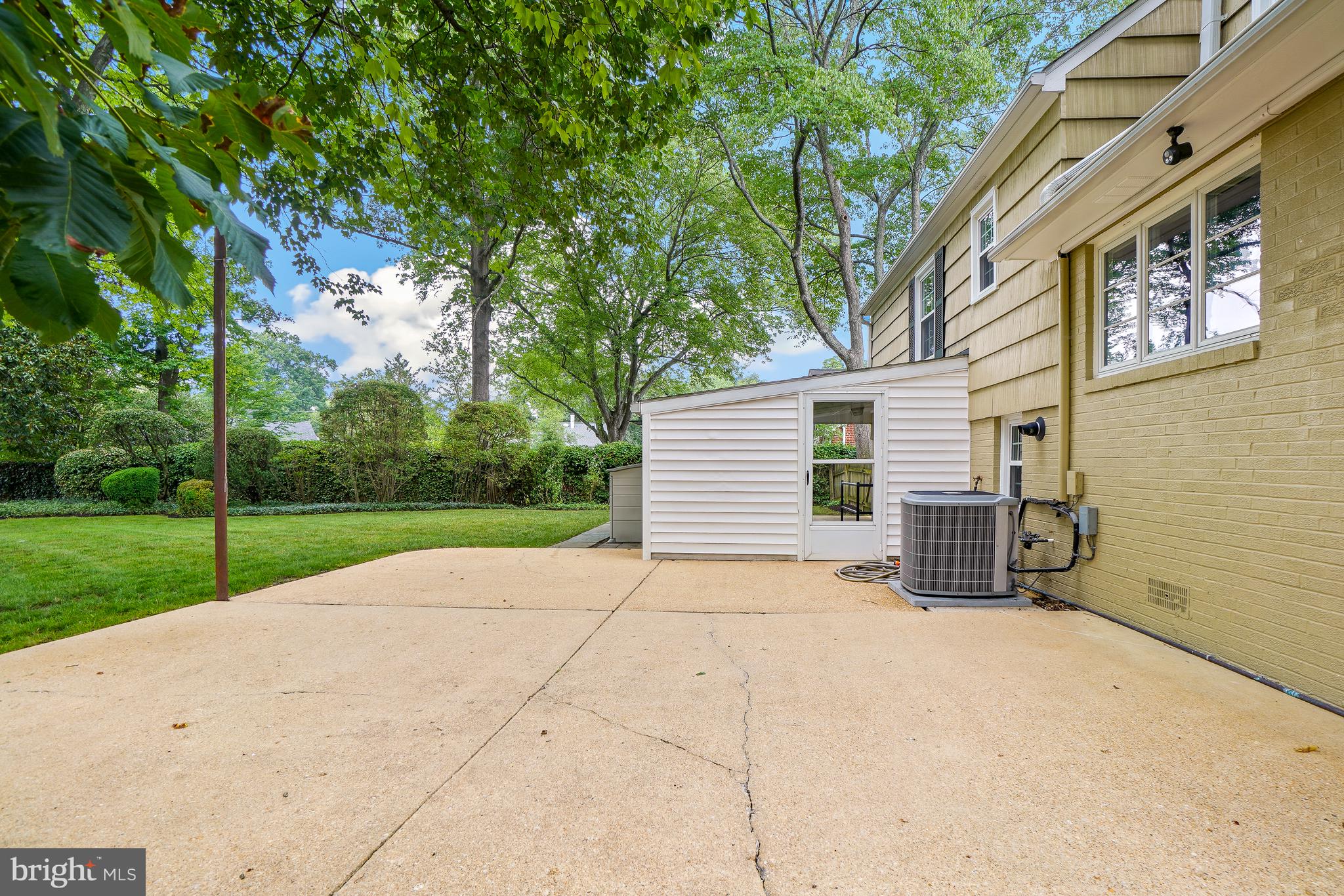 WAYNEWOOD - Residential