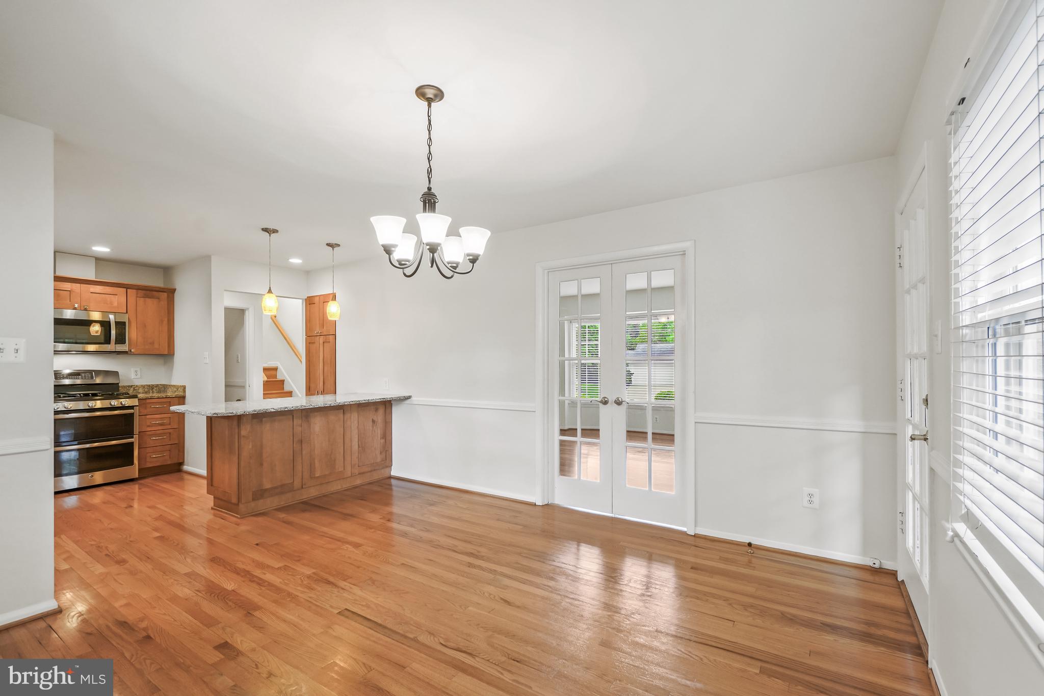 WAYNEWOOD - Residential