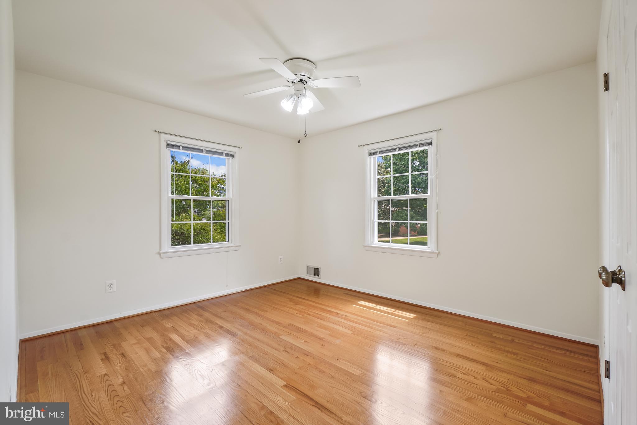WAYNEWOOD - Residential