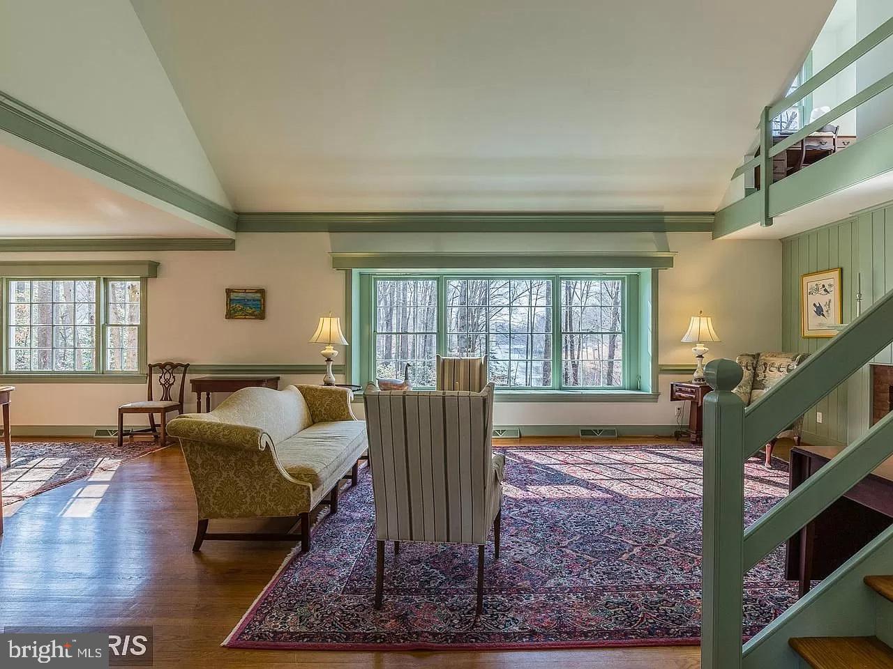 ARGYLE HEIGHTS - Residential Lease