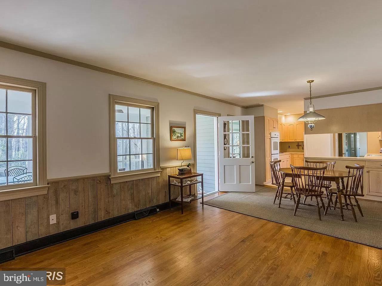 ARGYLE HEIGHTS - Residential Lease
