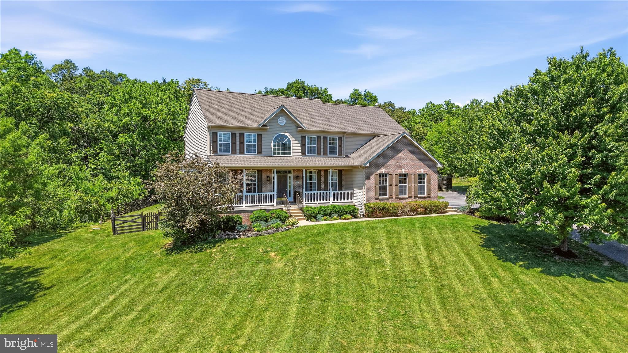 CHIMNEY HILL ESTATES - Residential